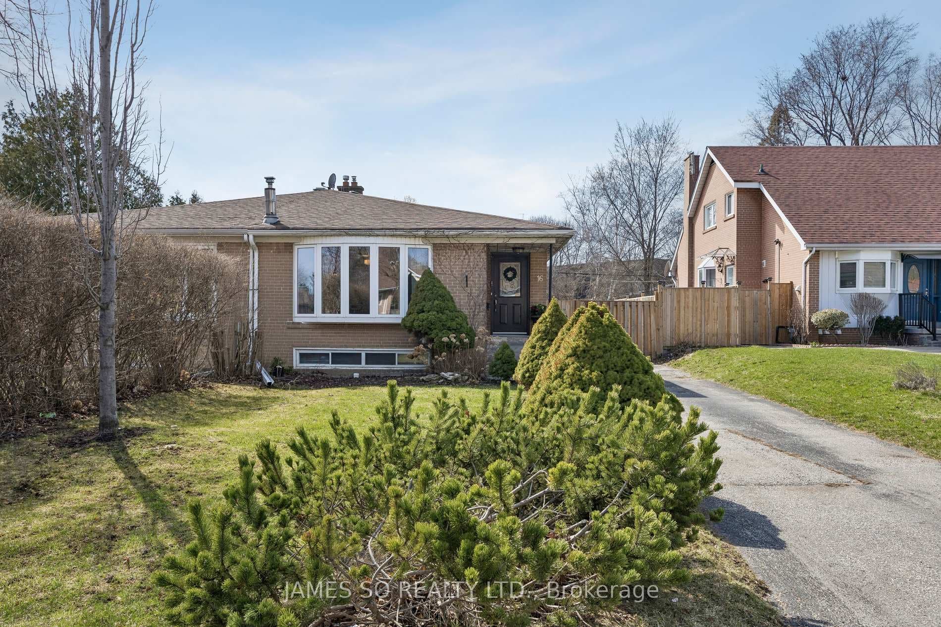 16 Ravenrock Court, Toronto C13