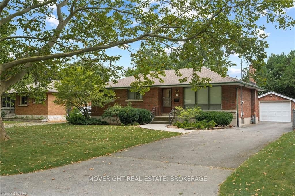 11 LISTWAN Drive, St. Catharines, ON L2M 2W4 - Photo 1