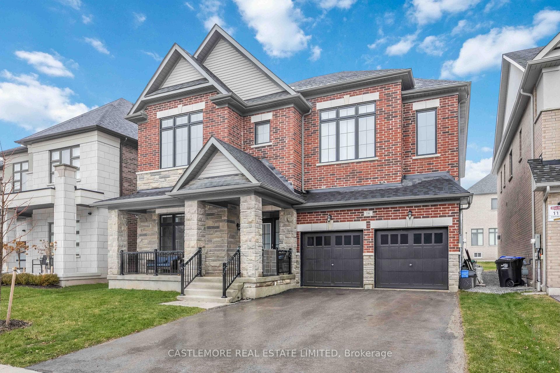 16 Settlers Crescent, Bradford West Gwillimbury, ON L0G 1W0 - Photo 1