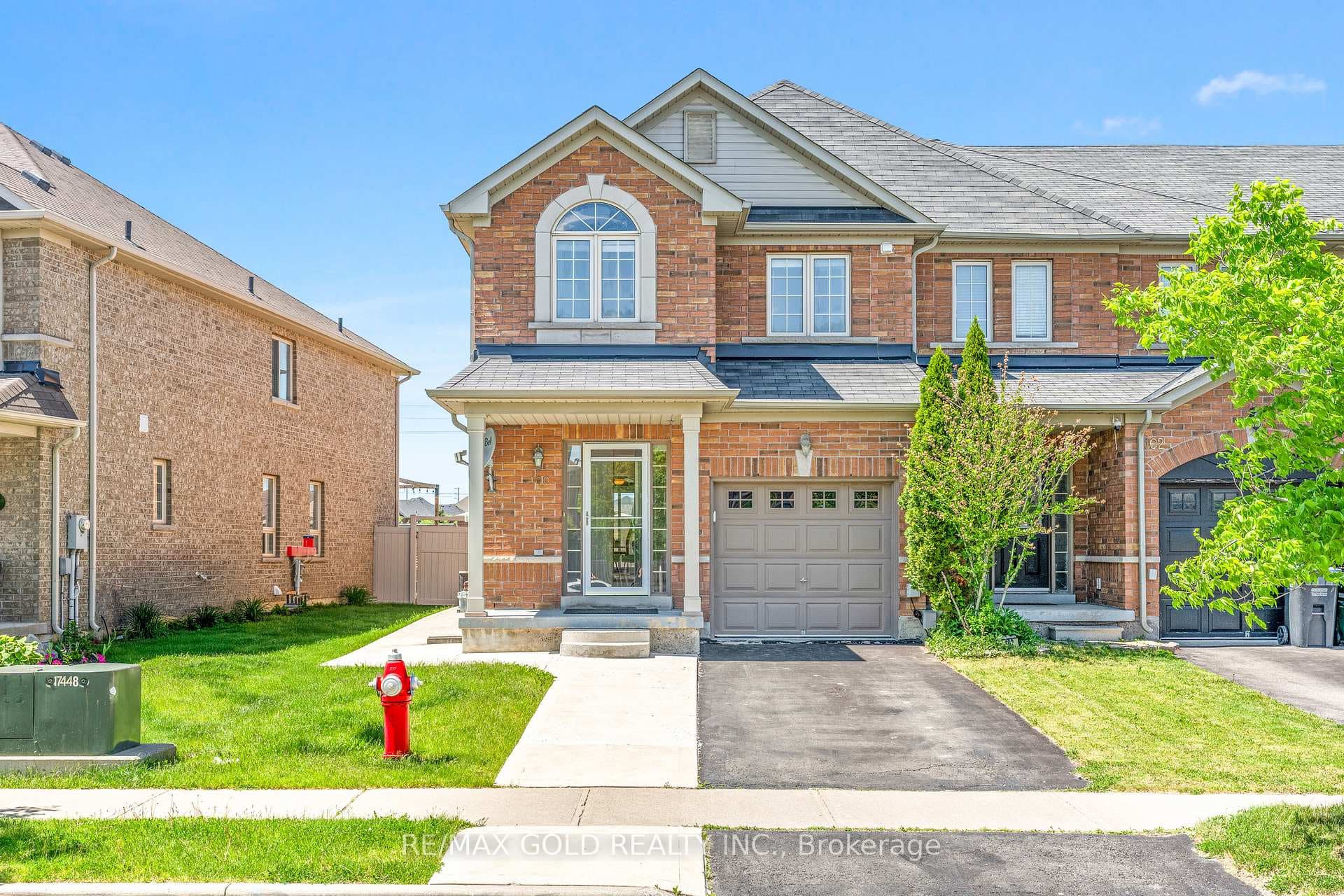100 Tomabrook Crescent, Brampton, ON L6R 0V5 - Photo 1
