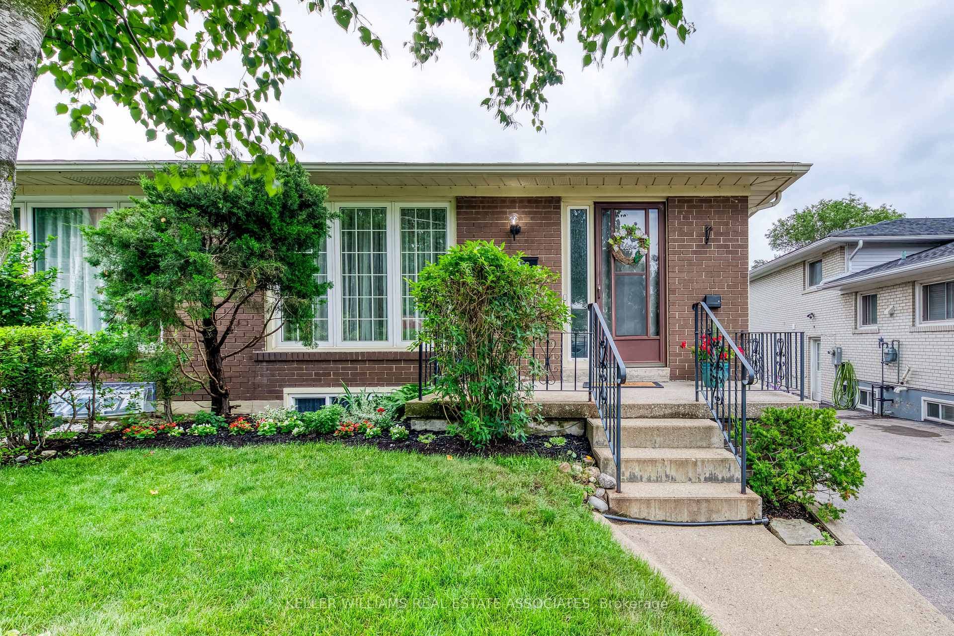 1452 Tyneburn Crescent, Mississauga