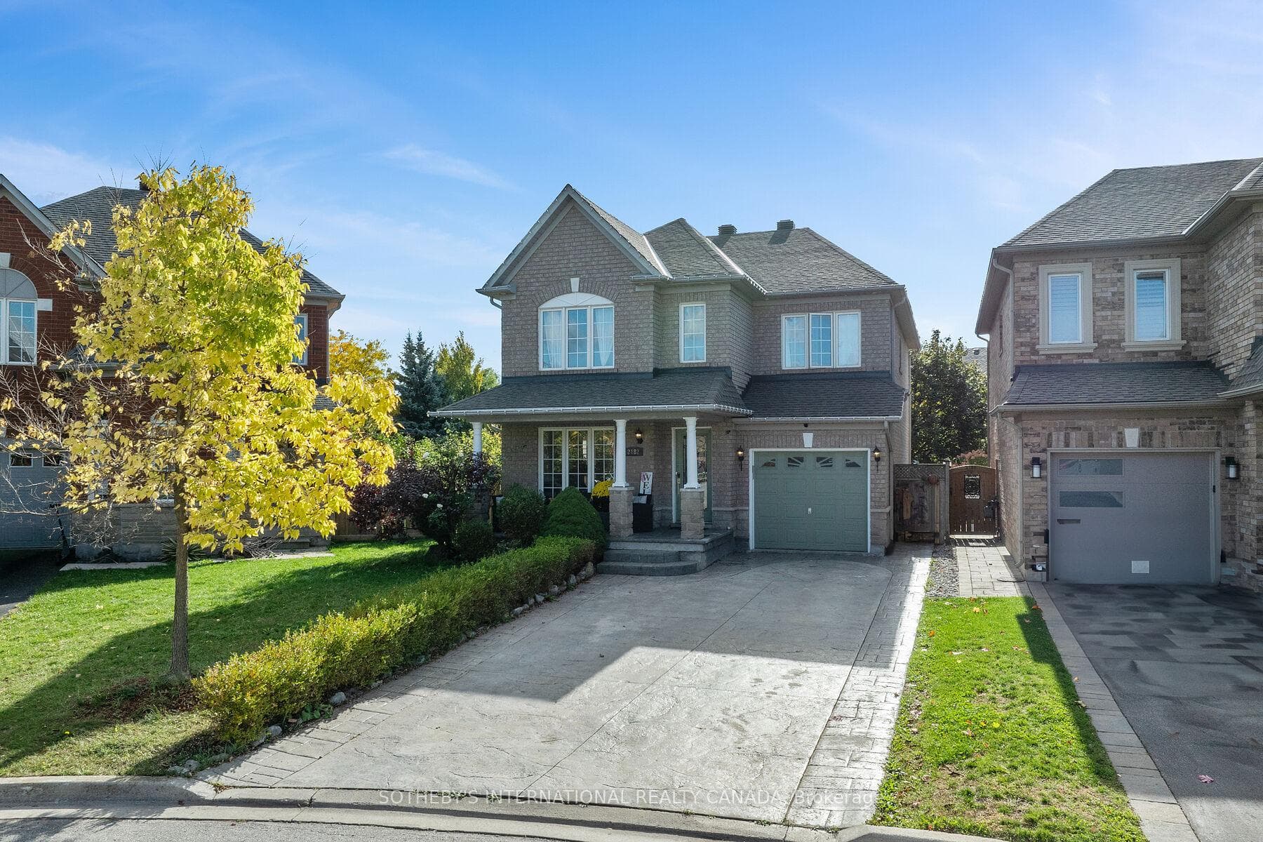 2182 Meadowglen Drive, Oakville, ON L6M 4C9 - Photo 1