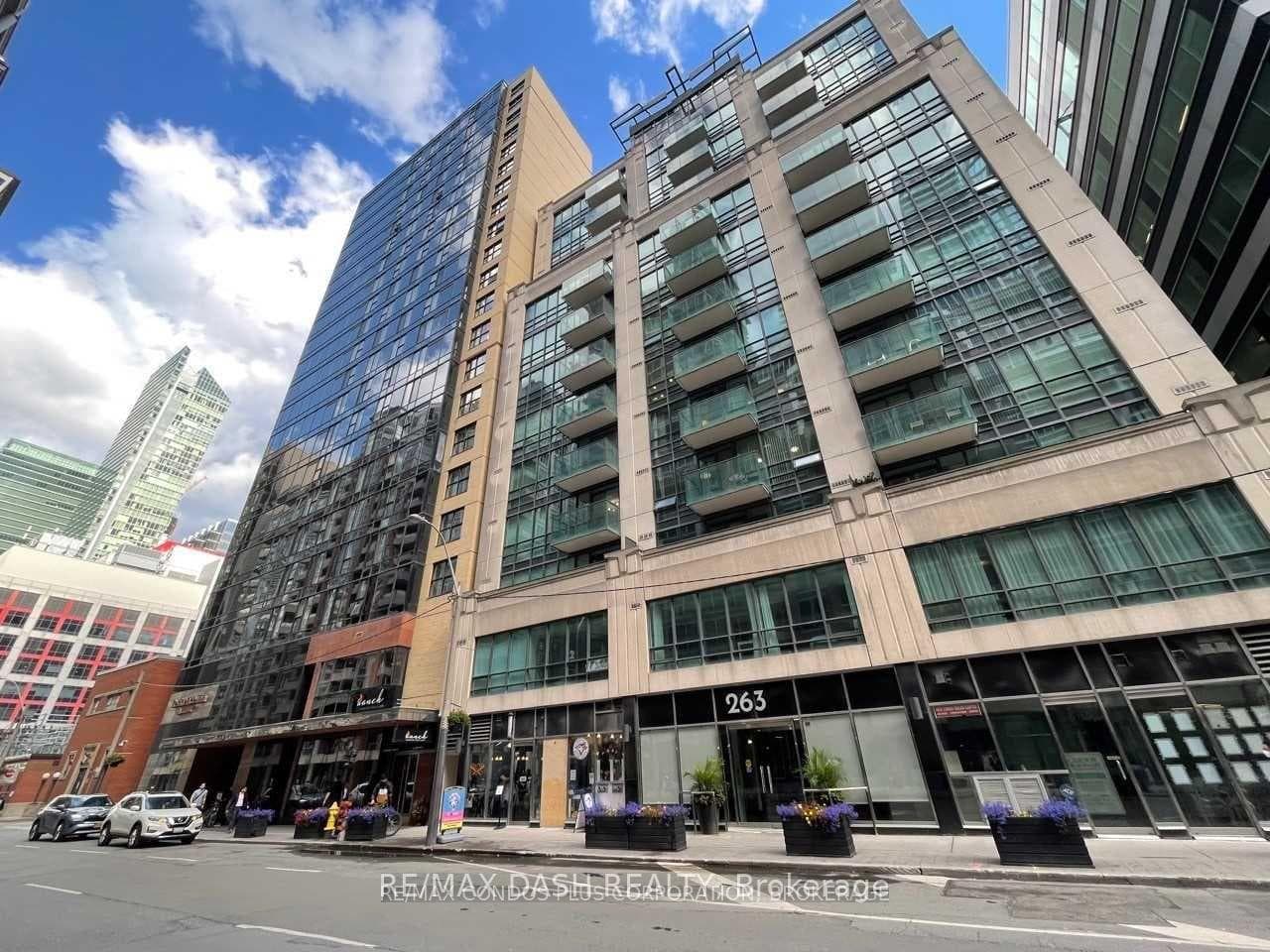 263 Wellington Street Unit 502, Toronto C01