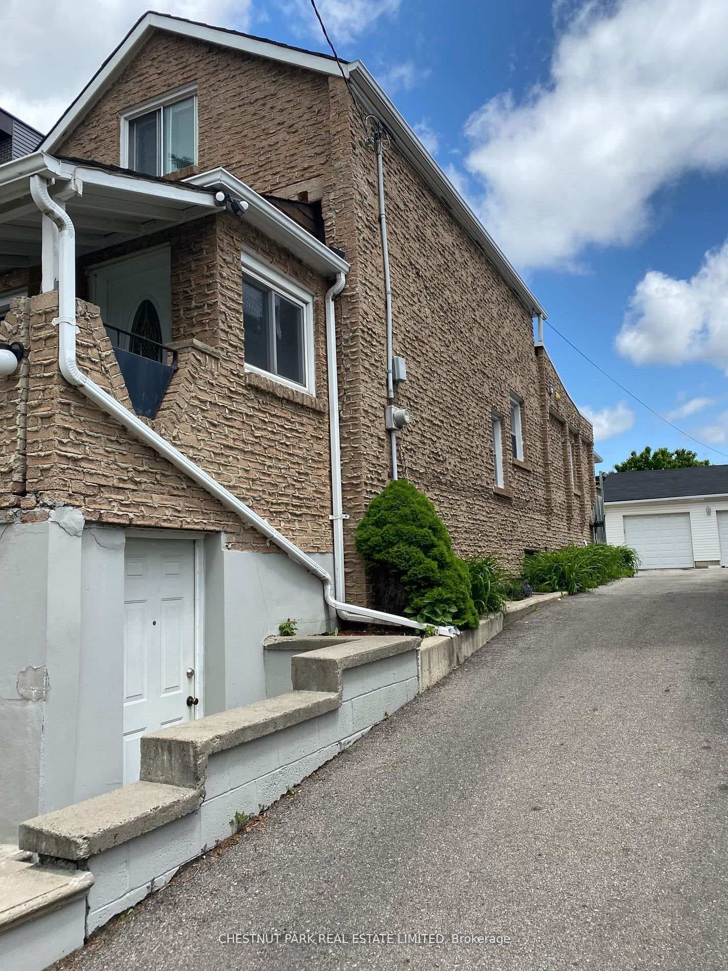173 Chambers Avenue Unit Lower, Keelesdale / Eglinton West, ON M6N 3M5 - Photo 1