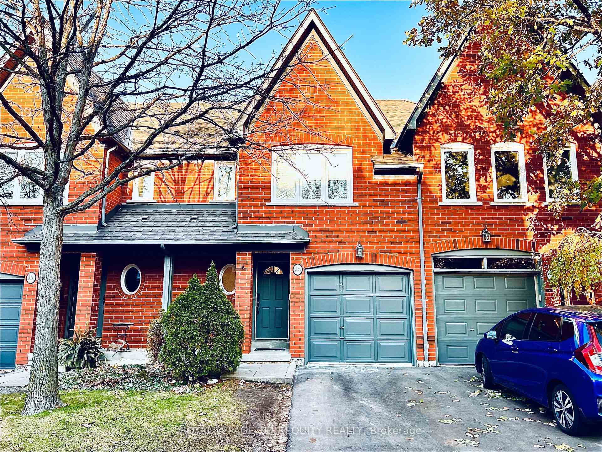 1084 Queen Street Unit 32B, Mississauga, ON L5H 4K4 - Photo 1