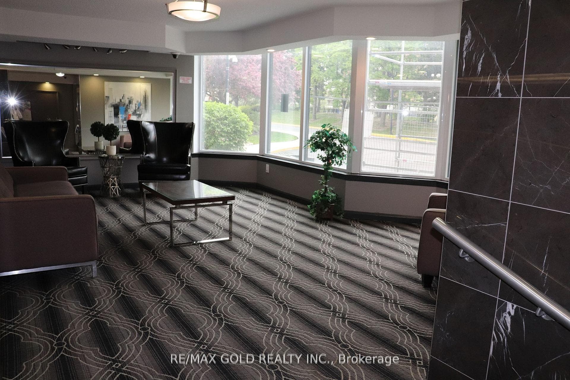 8 Lisa Street Unit 1801, Brampton, ON L6T 4S6 - Photo 1