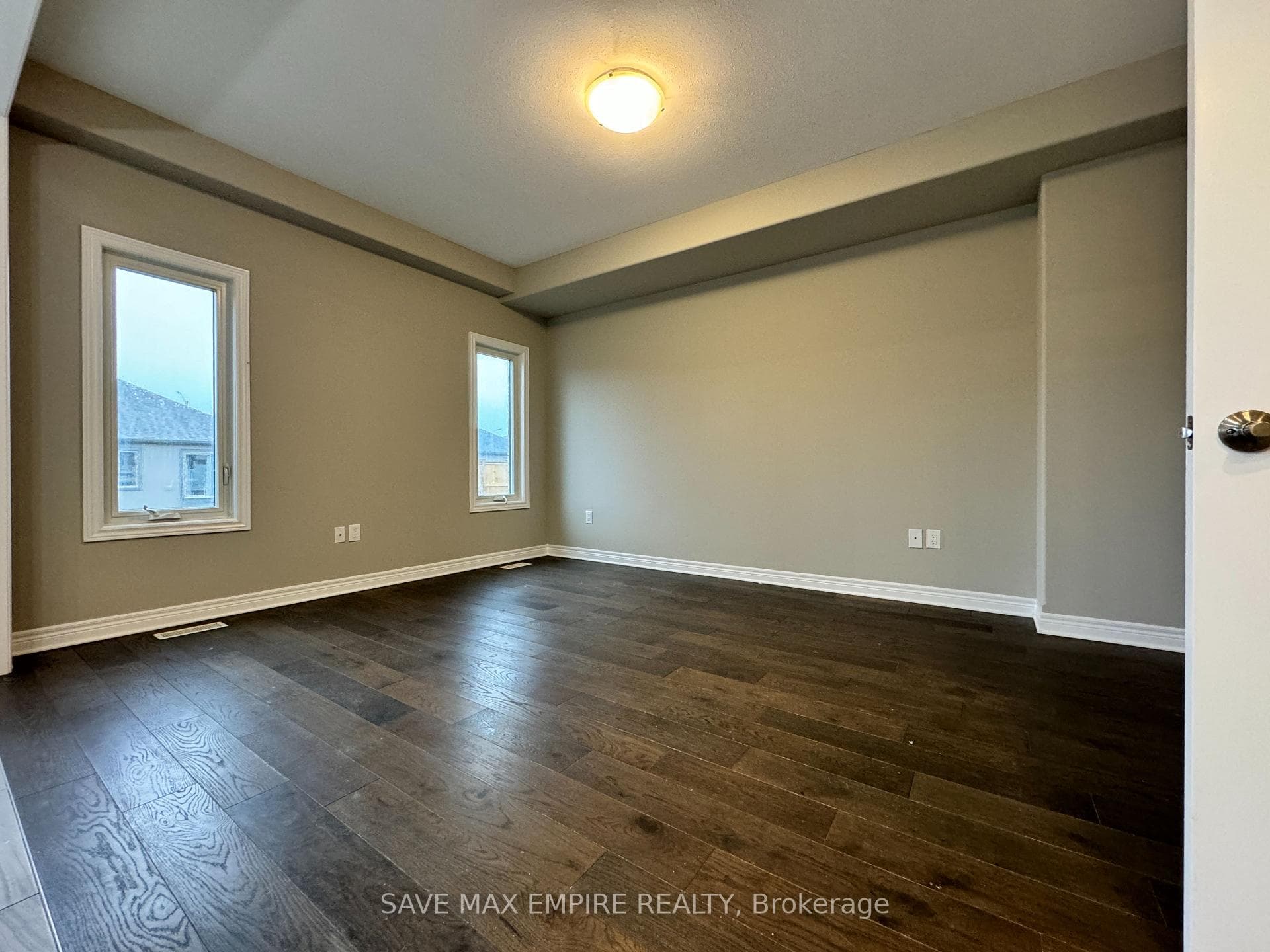 45 Laurent Avenue, Welland, ON L3B 0E2 - Photo 1