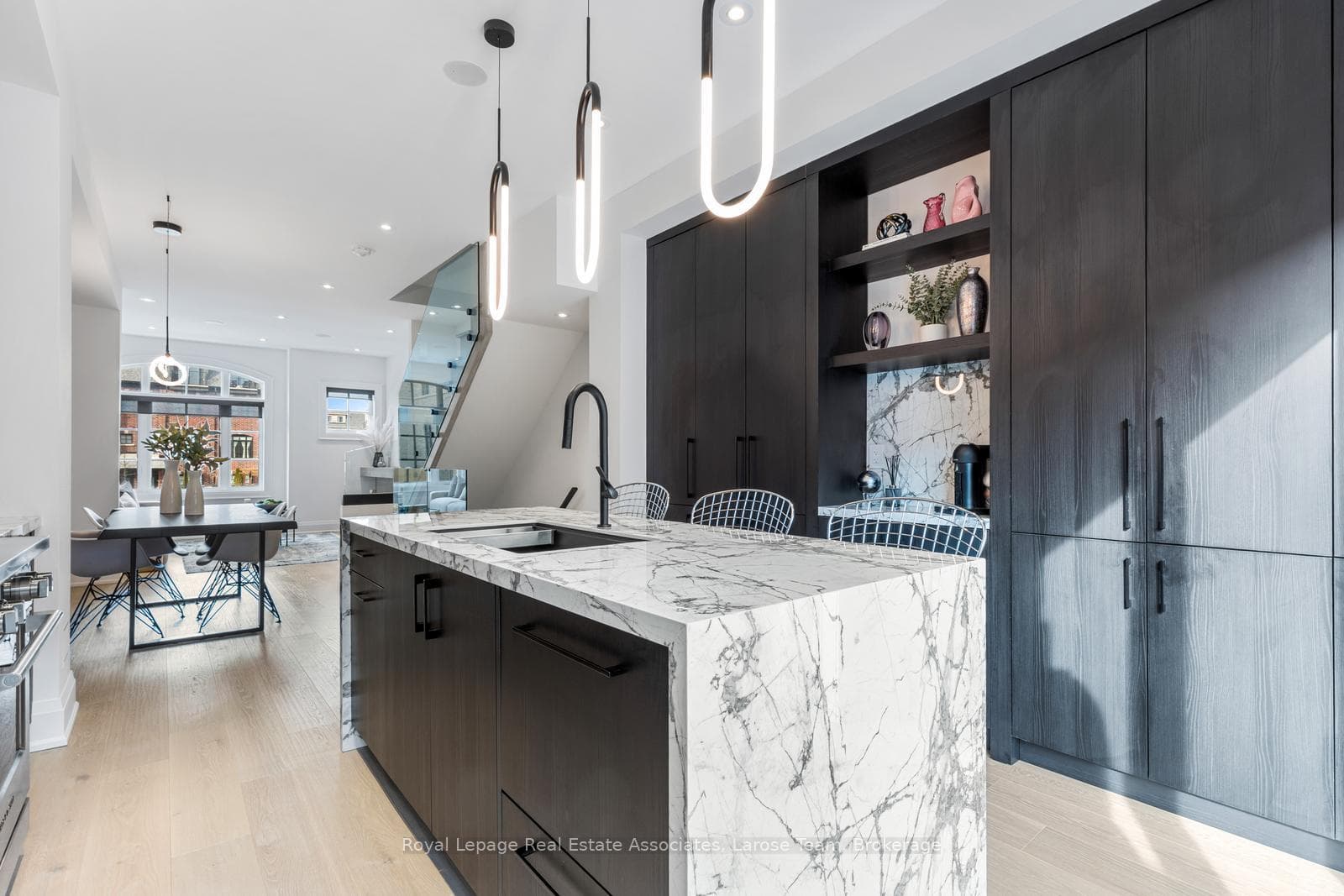 10 Lunar Crescent Unit 24, Mississauga, ON L5M 2P6 - Photo 1