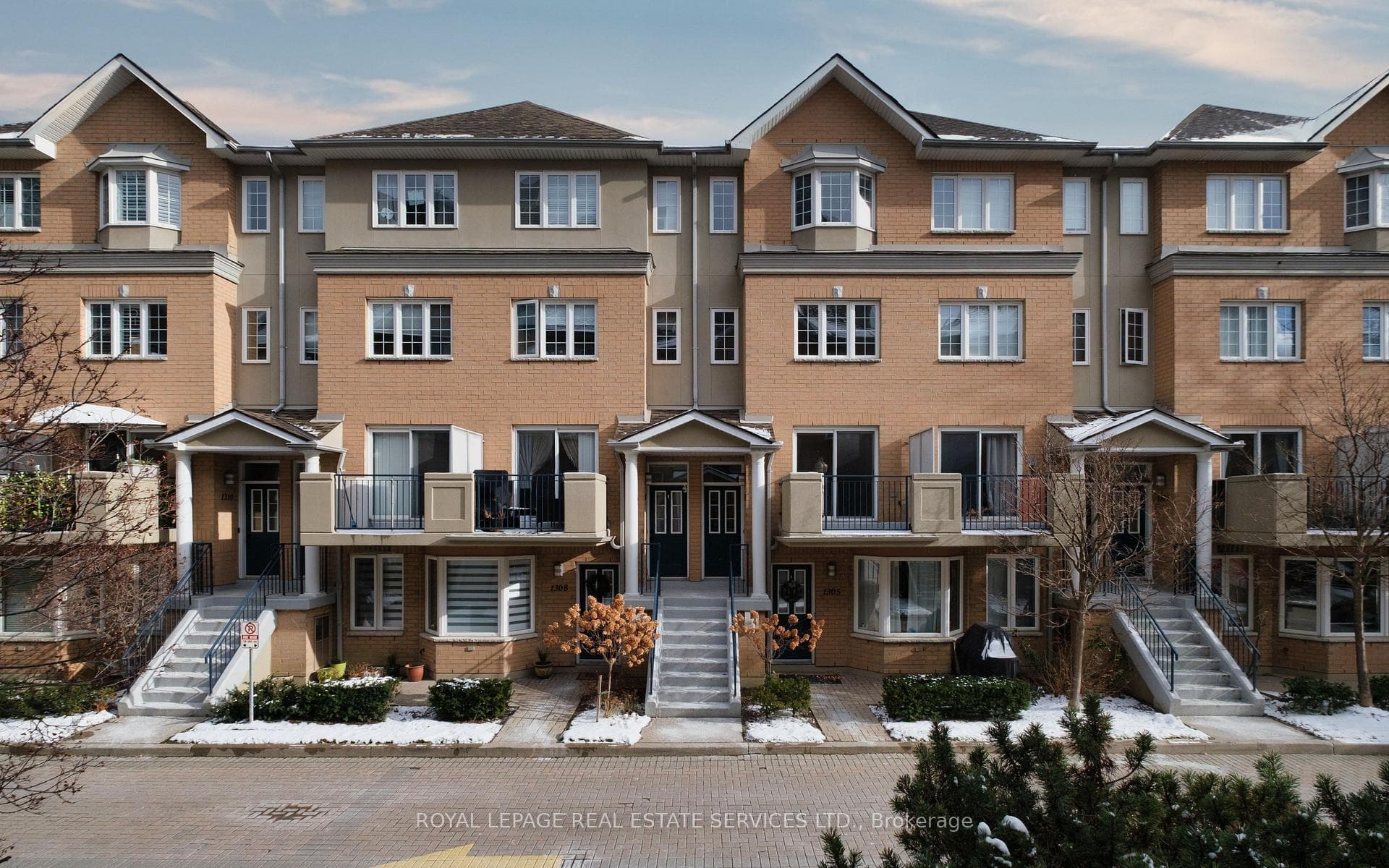 28 Sommerset Way Unit 1306, Willowdale / Newtonbrook, ON M2N 6W7 - Photo 1