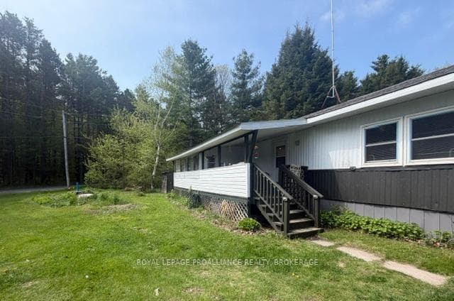 104 Ellisville Road, Leeds and the Thousand Islands