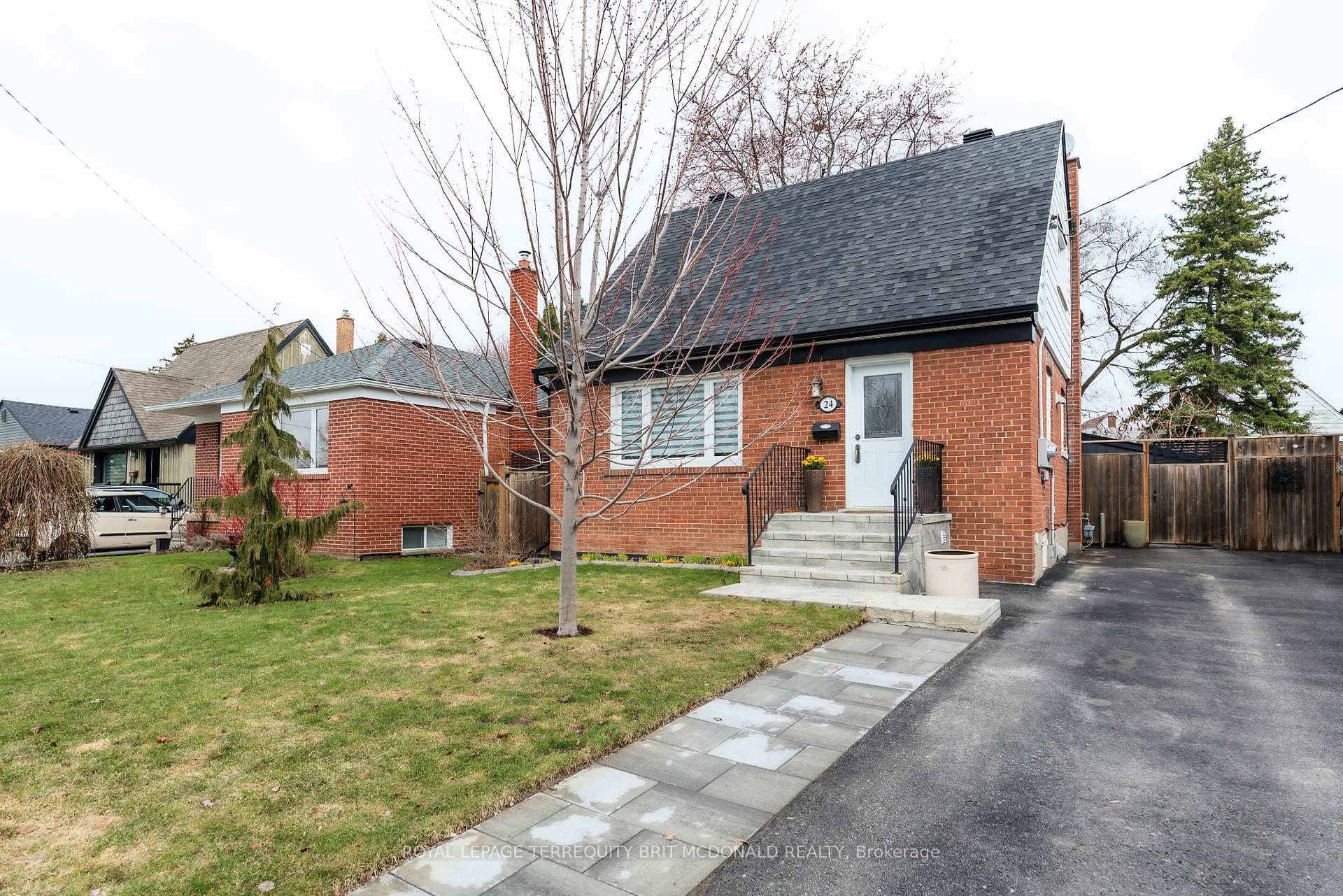 24 Boem Avenue, Dorset Park / Kennedy Park, ON M1R 3T1 - Photo 1