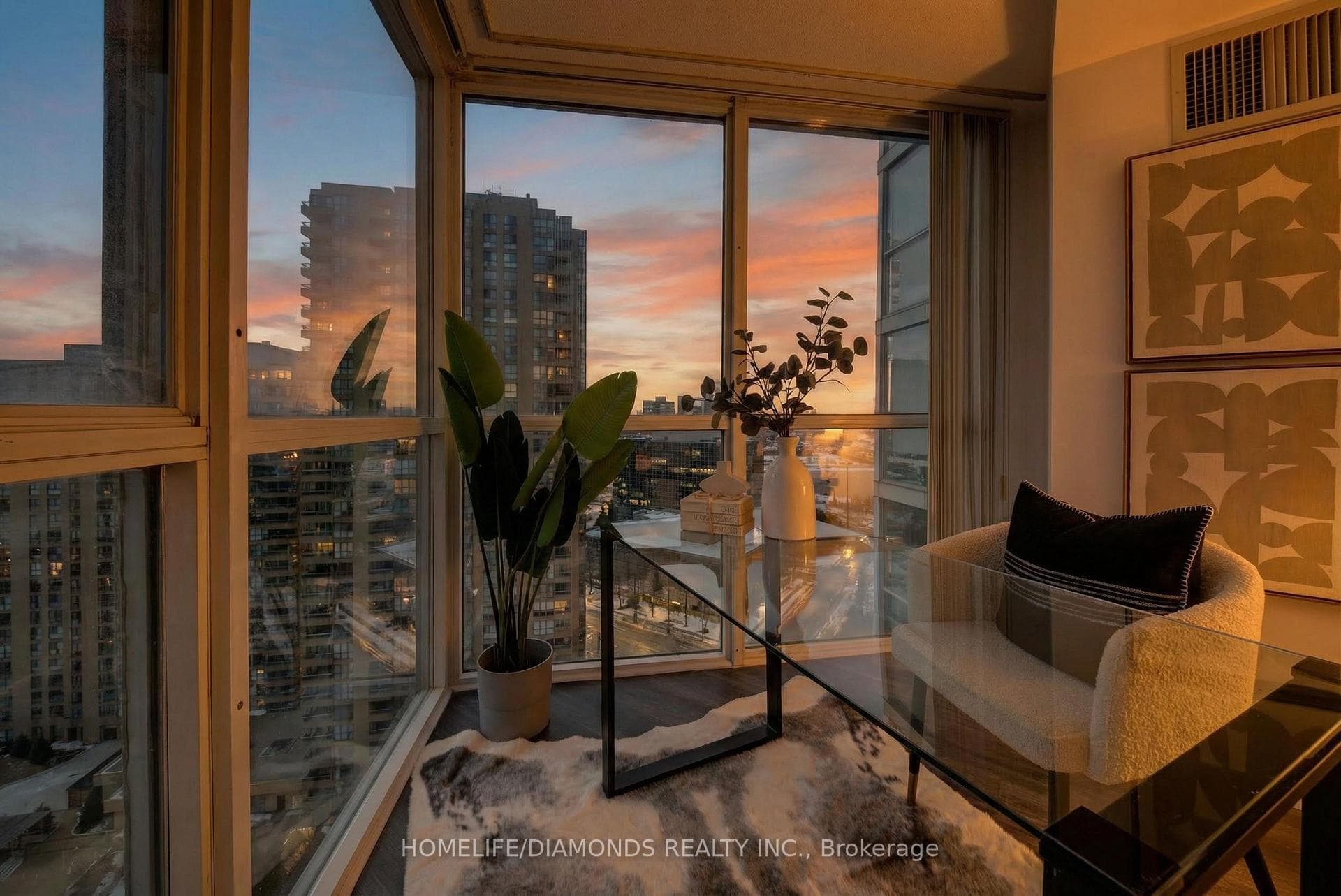 5 CONCORDE Place Unit 2002, Don Mills / Parkwoods / Victoria Village, ON M3C 3M8 - Photo 1
