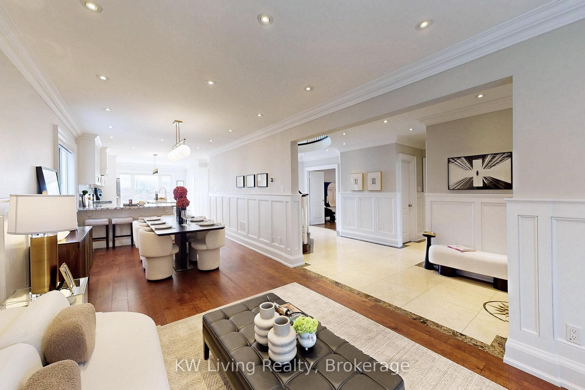 29 Mayfair Court, Richmond Hill, ON L4B 3X7 - Photo 1