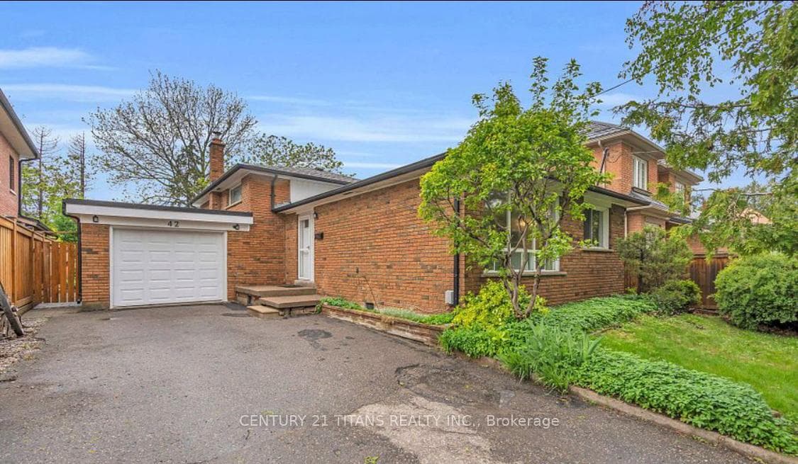 42 Scarboro Avenue, Rouge / Port Union / Malvern, ON M1C 1M3 - Photo 1