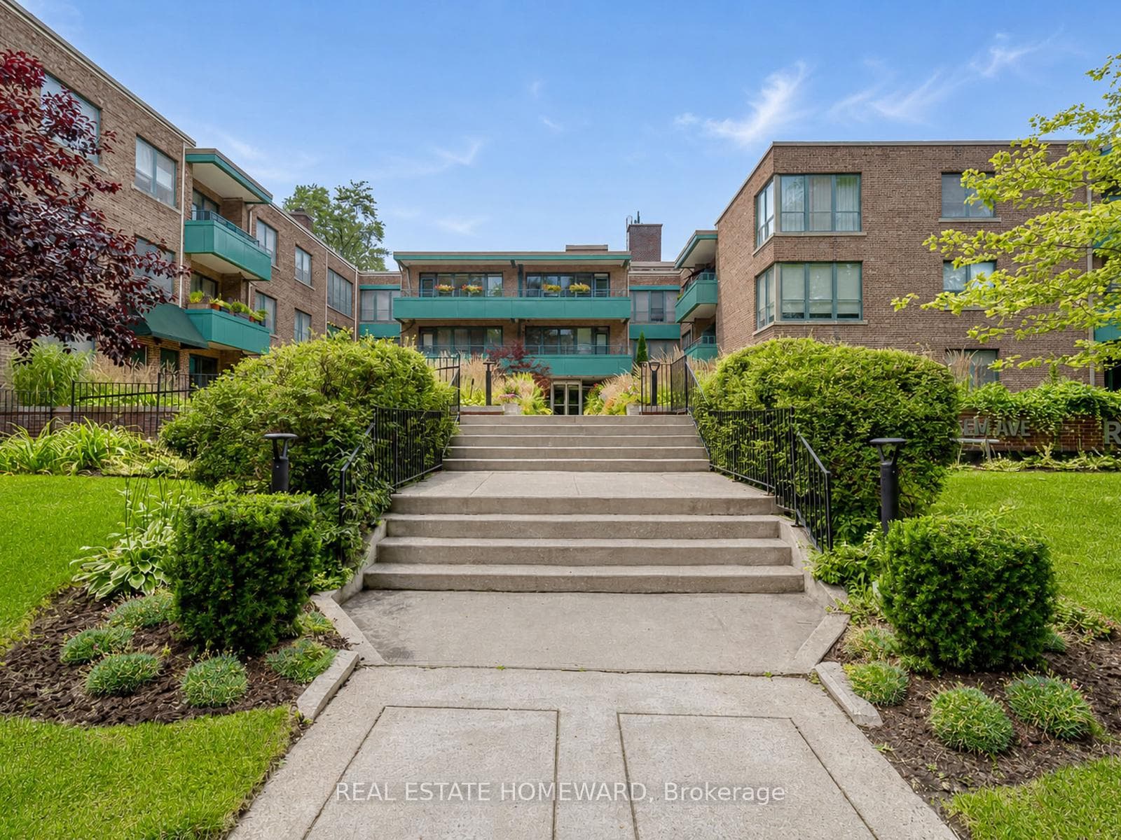 30 Elm Avenue Unit 309, Rosedale / Moore Park, ON M4W 1N5 - Photo 1