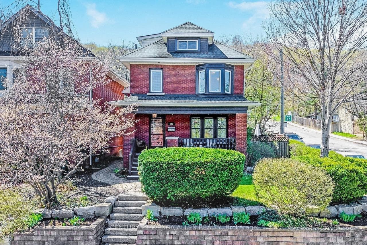 123 Hillcrest Avenue, Hamilton