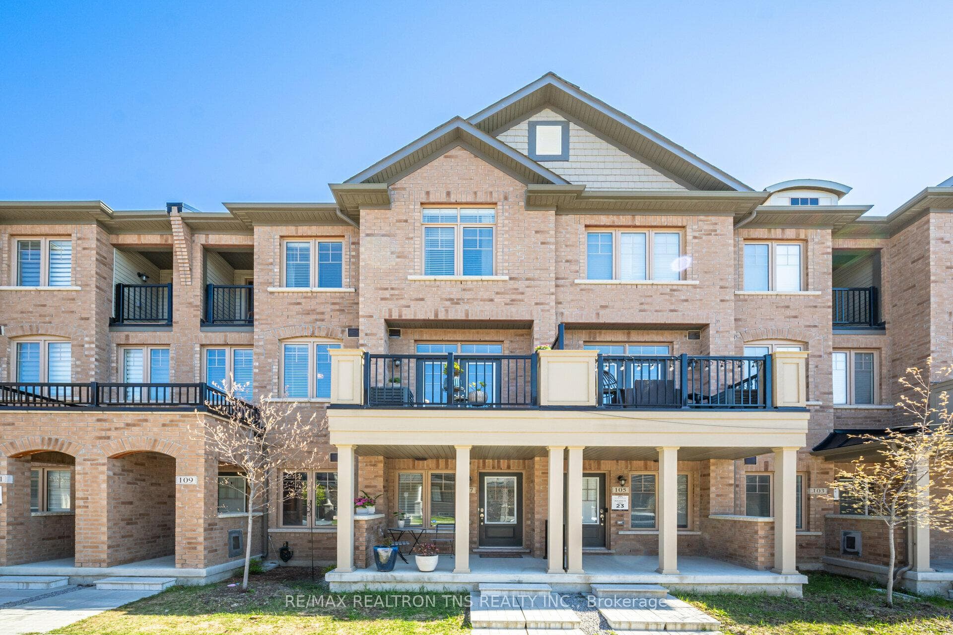 107 Frederick Wilson Avenue, Markham