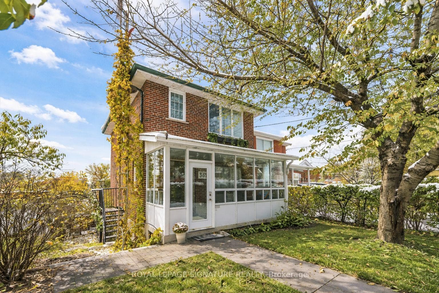 362 Silverthorn Avenue, Keelesdale / Eglinton West, ON M6M 3G8 - Photo 1