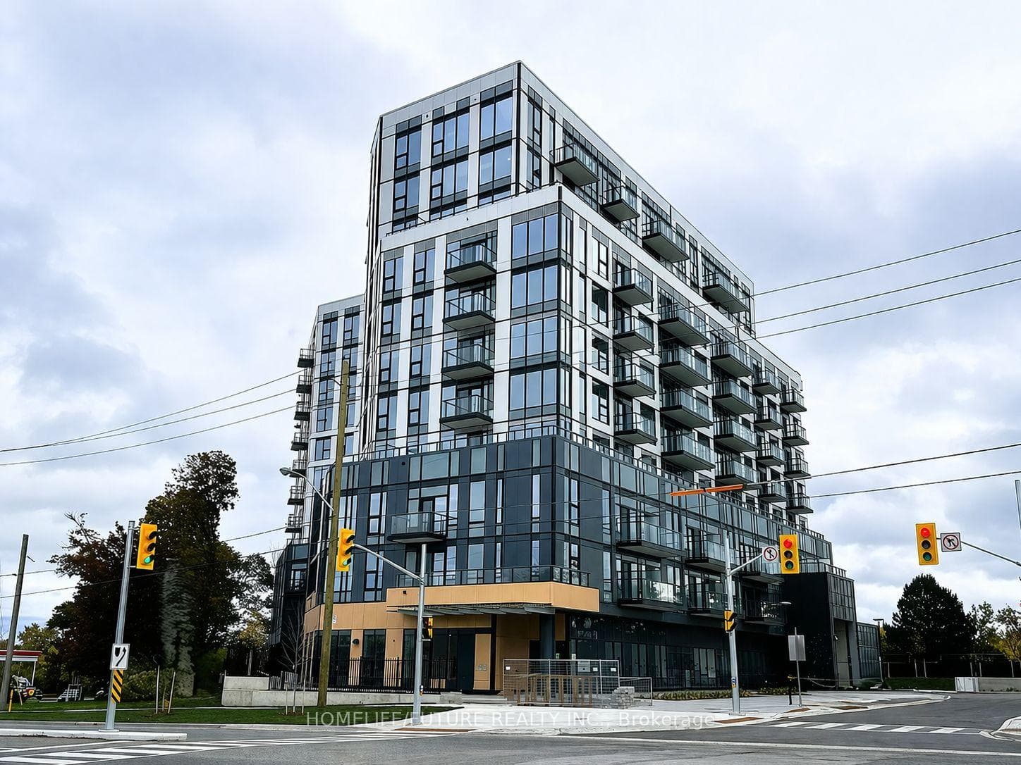7439 Kingston Road Unit 915, Scarborough (Morningside / West Hill), ON M1B 0G1 - Photo 1
