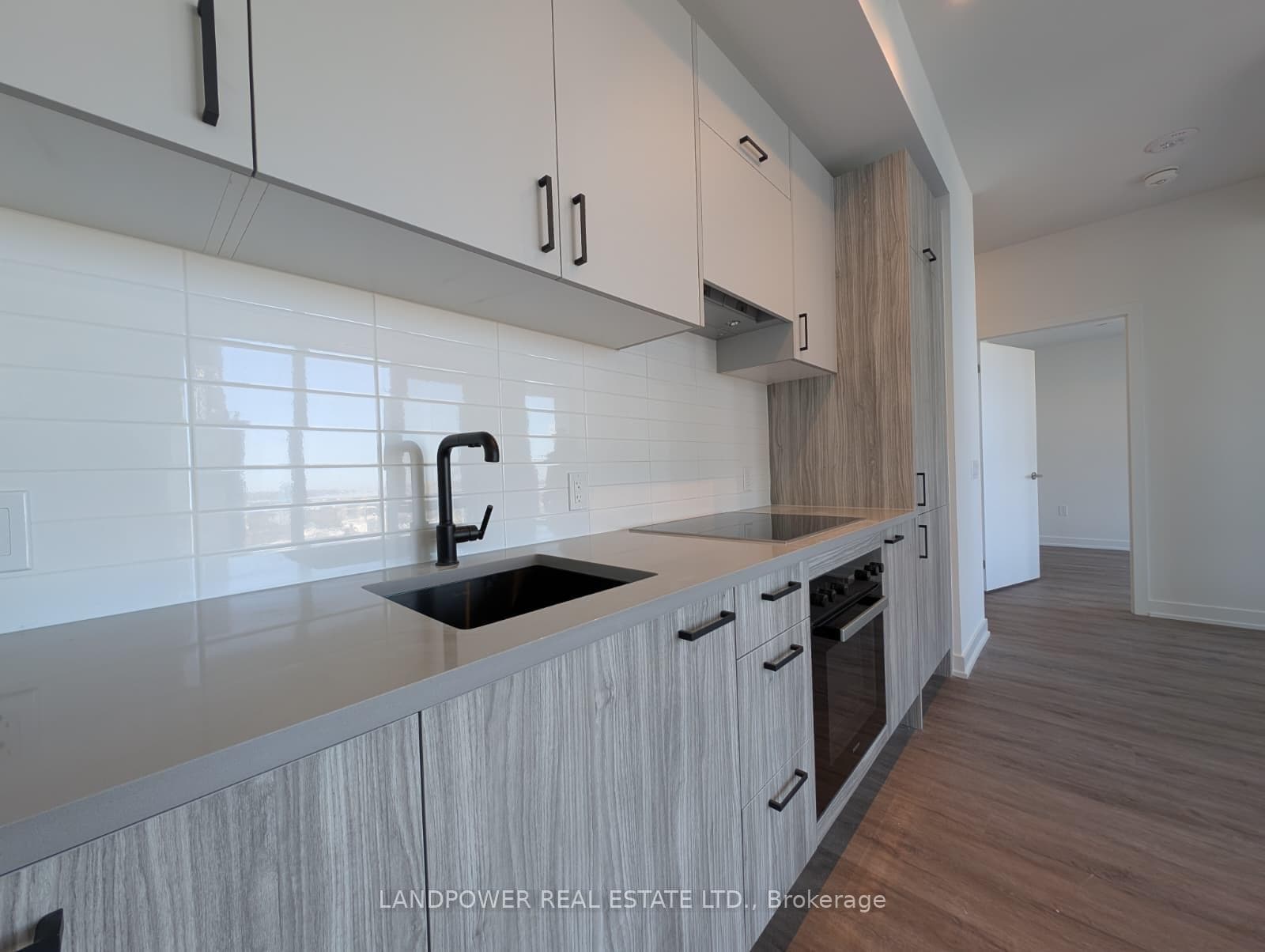 1 Quarrington Lane Unit 3310, Don Mills / Parkwoods / Victoria Village, ON M3C 0S4 - Photo 1