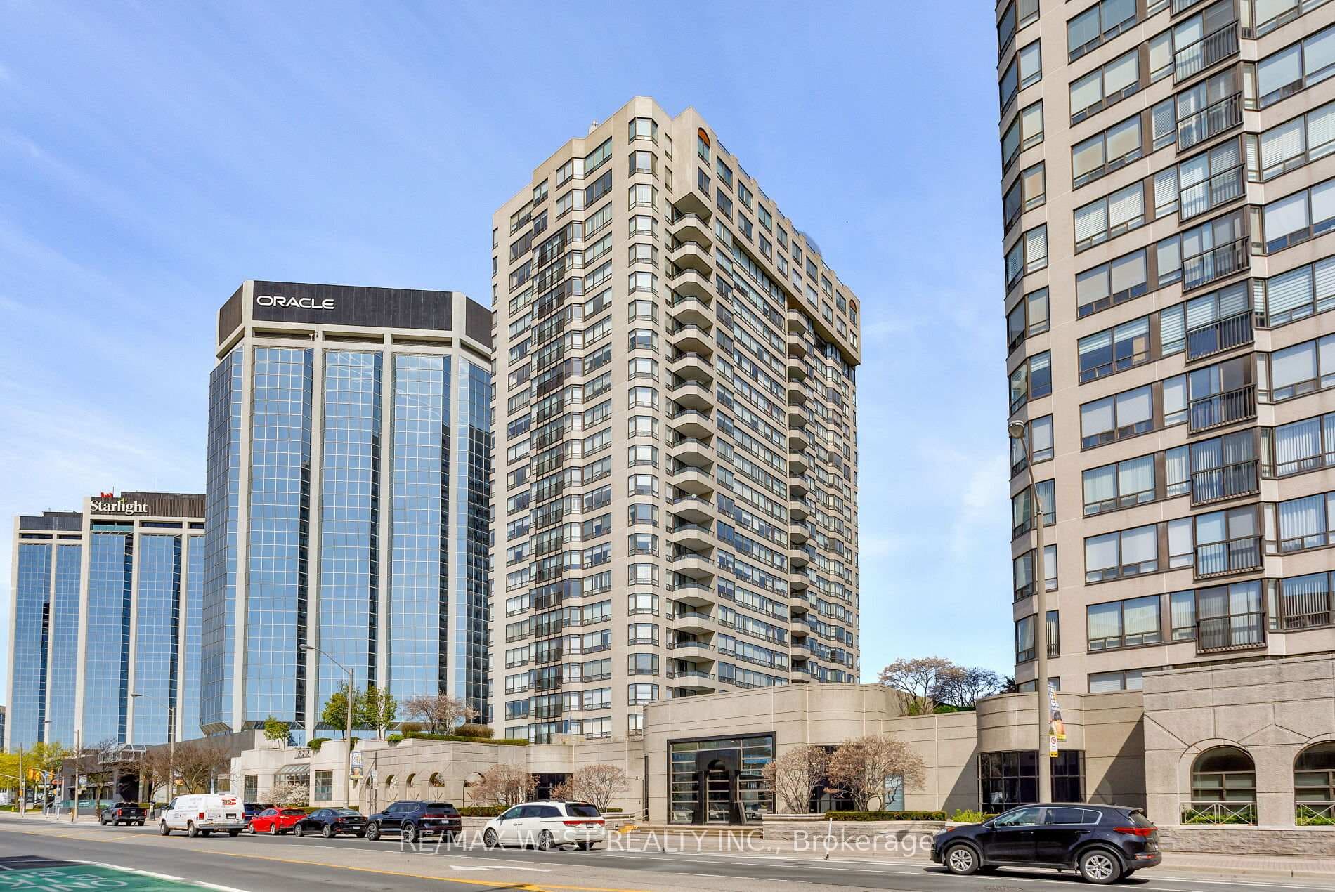 1 Aberfoyle Crescent Unit 411, Etobicoke (Islington / Rexdale), ON M8X 2X8 - Photo 1