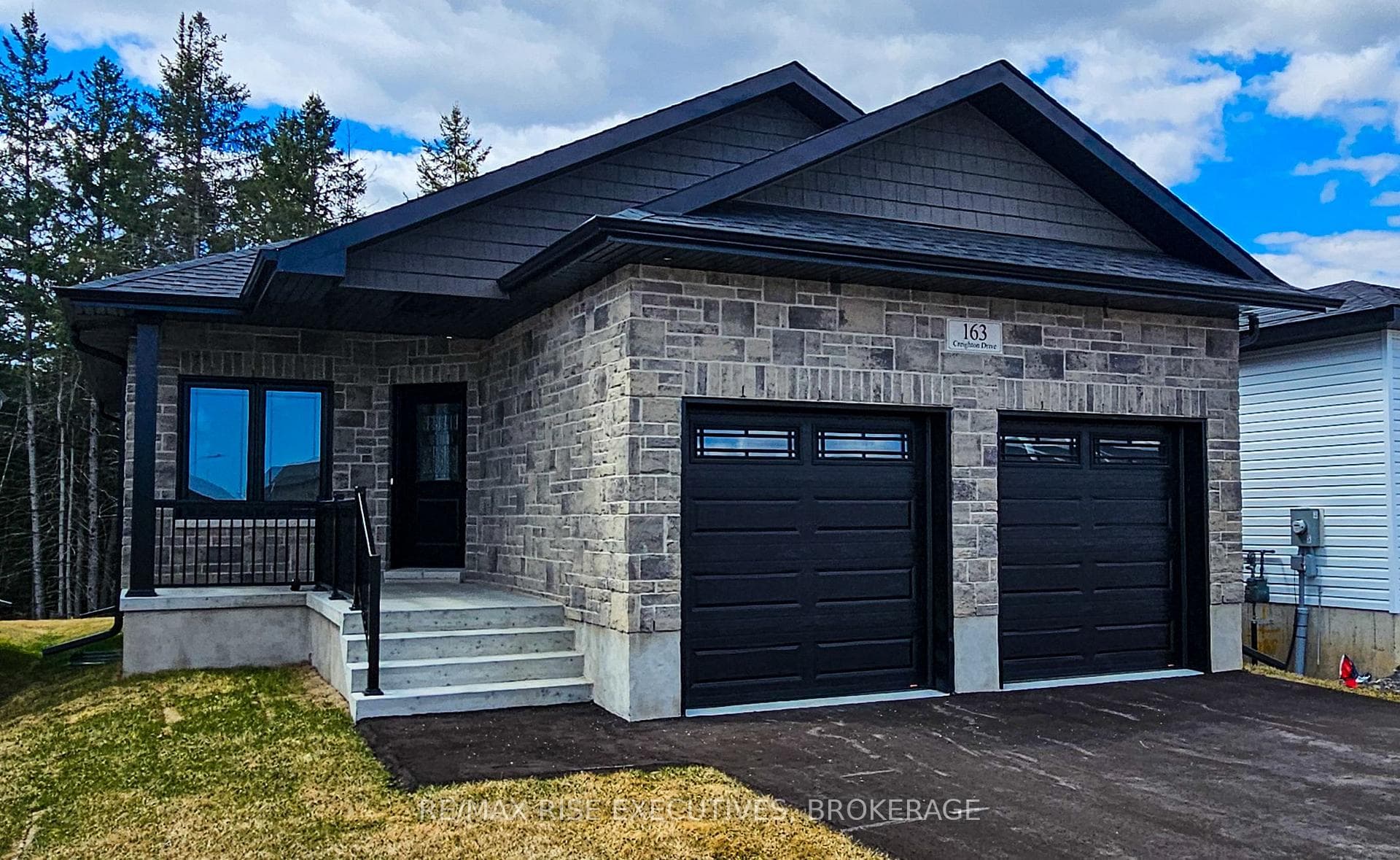 171 Creighton Drive, Loyalist, ON K0H 2H0 - Photo 1