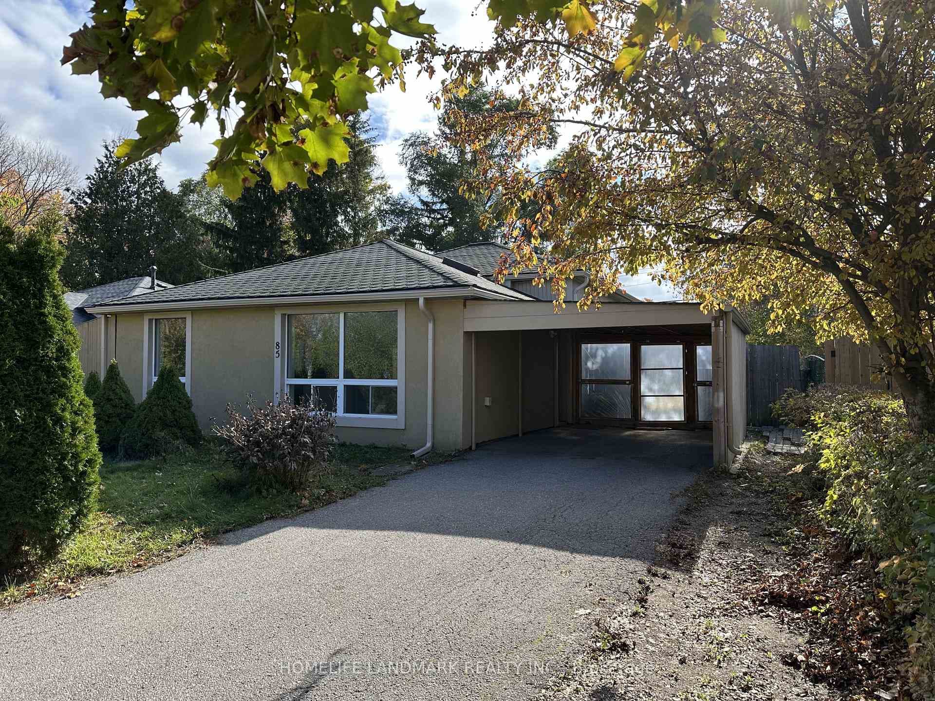 85 Aurora Heights Drive, Aurora, ON L4G 2X1 - Photo 1