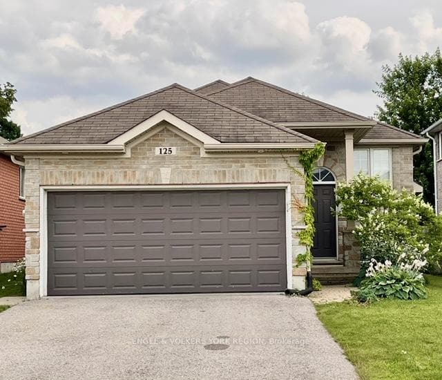 125 Sovereign's Gate Unit Upper, Barrie