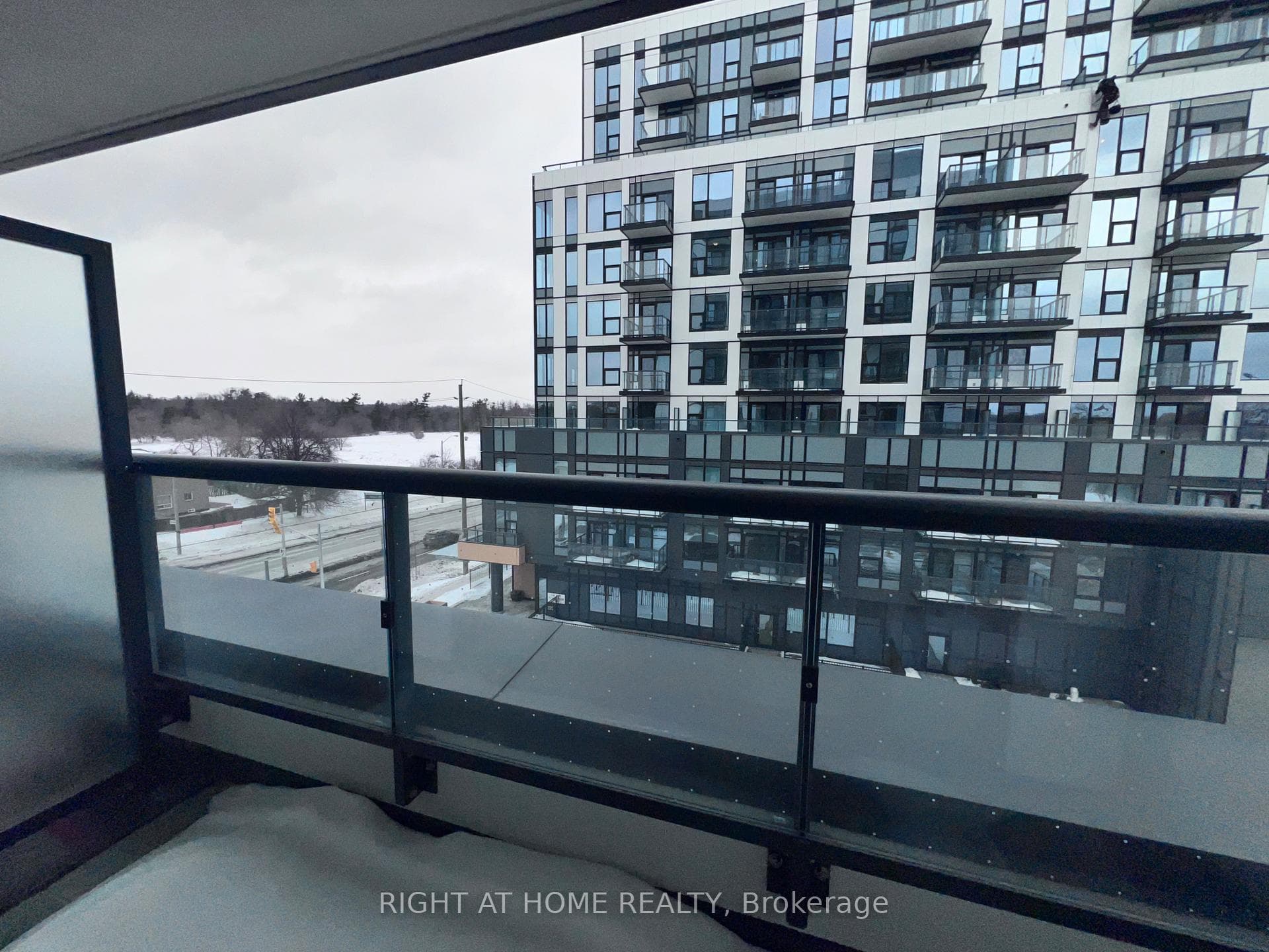 7437 Kingston Road Unit 407, Scarborough (Morningside / West Hill), ON M1B 0E9 - Photo 1