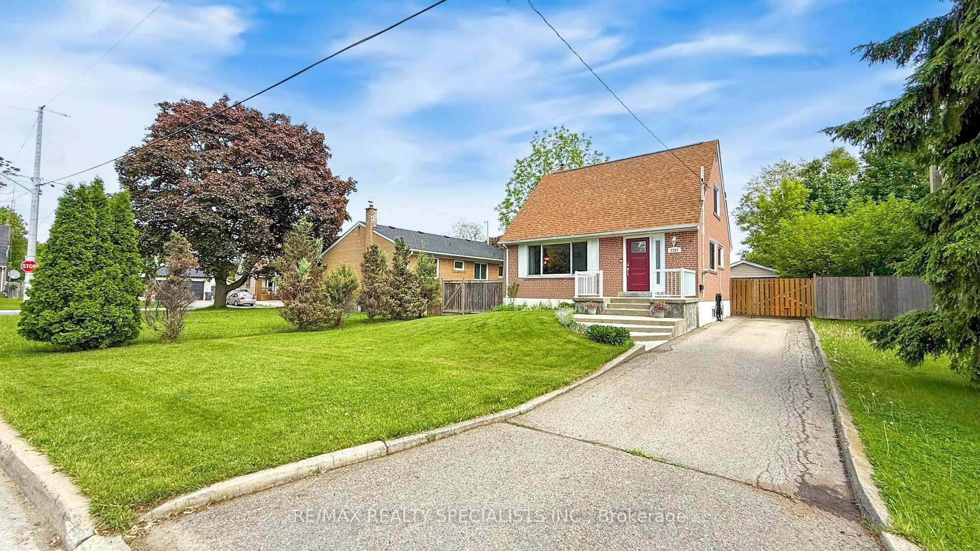 3392 Sonja Road, Mississauga, ON L4T 1R1 - Photo 1
