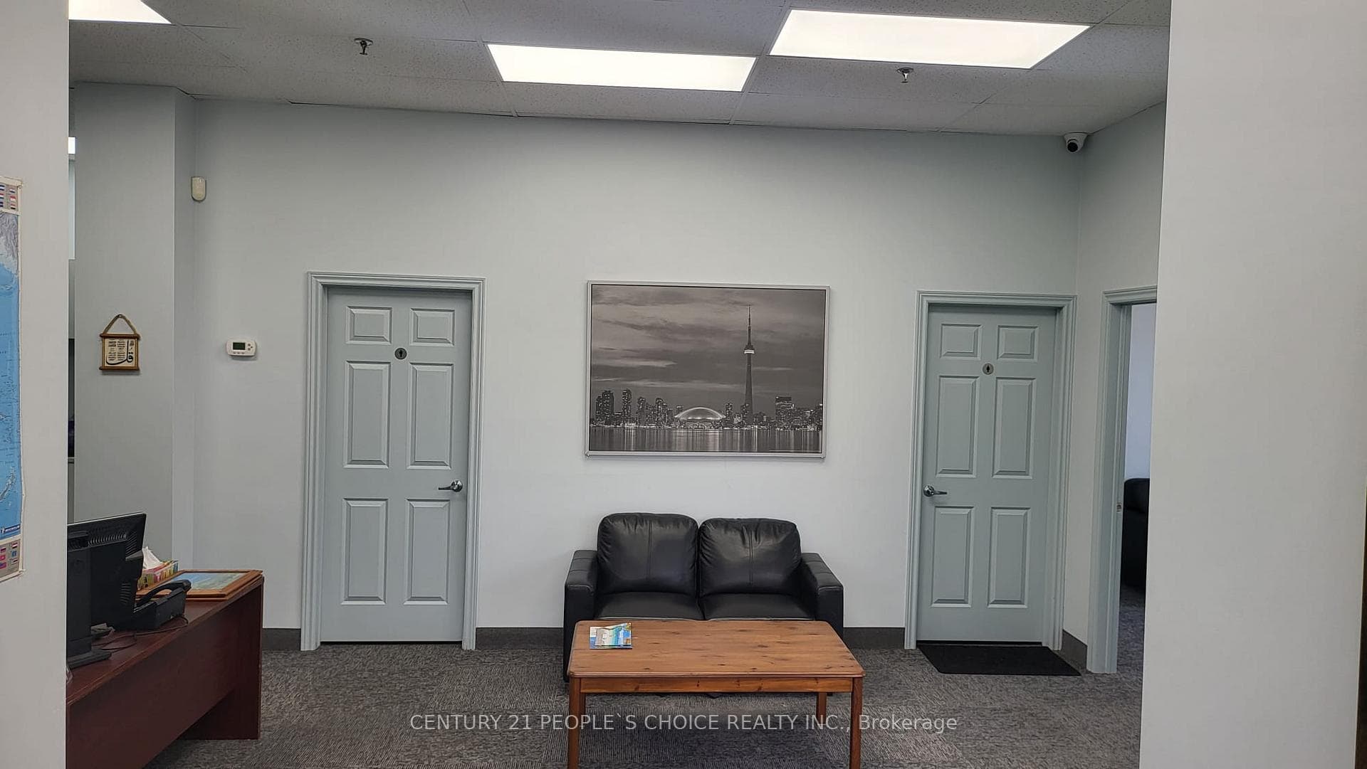 1135 Crestlawn Drive Unit # A, Mississauga, ON L4W 1A7 - Photo 1