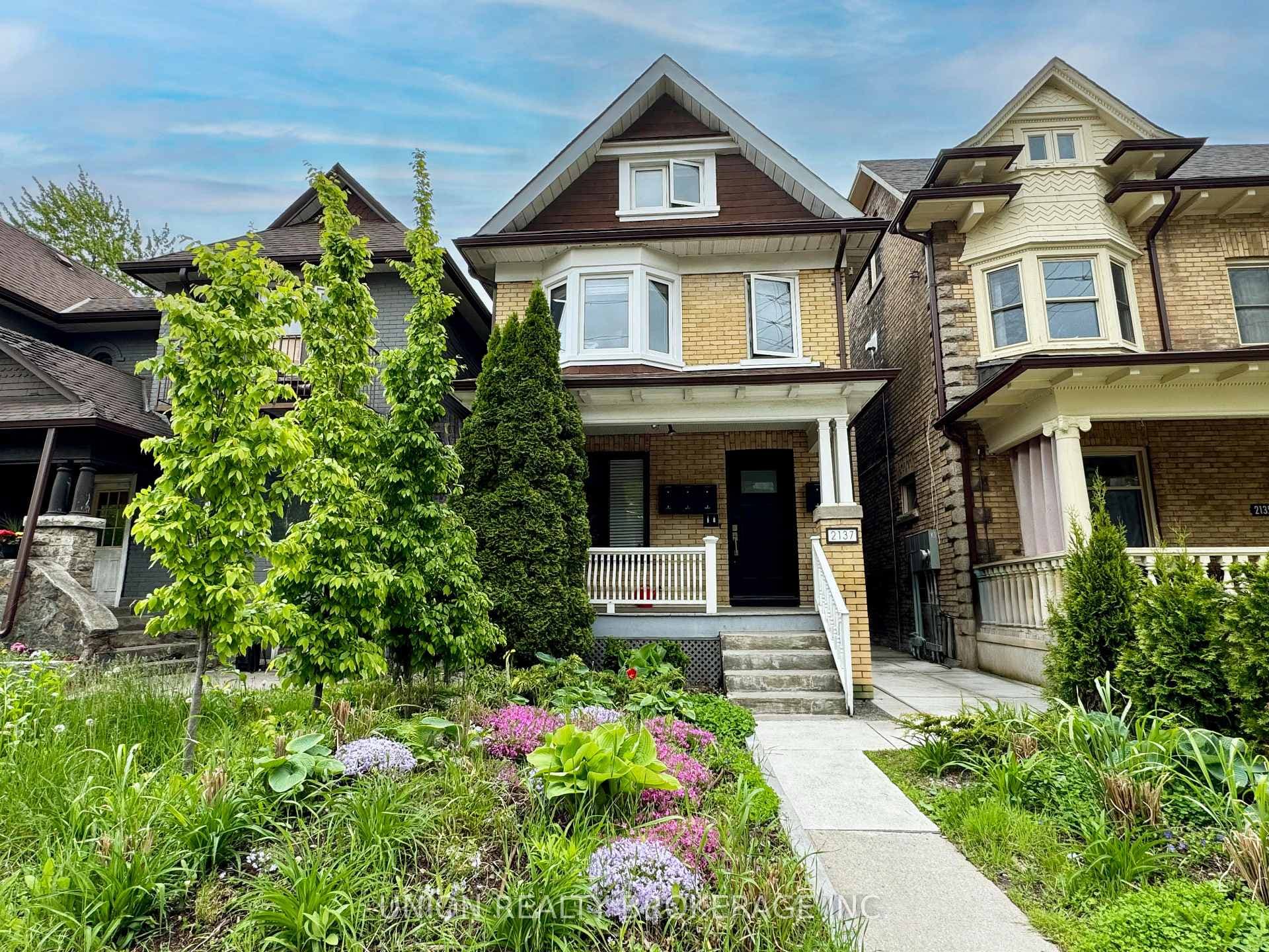 2137 Gerrard Street Unit Lower, Toronto E02