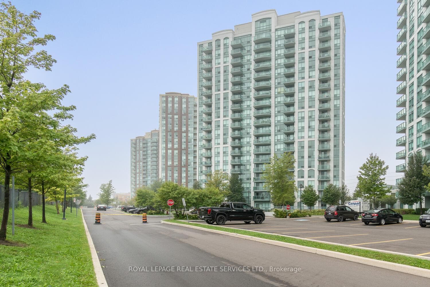 4850 Glen Erin Drive Unit 704, Mississauga, ON L5M 7S1 - Photo 1