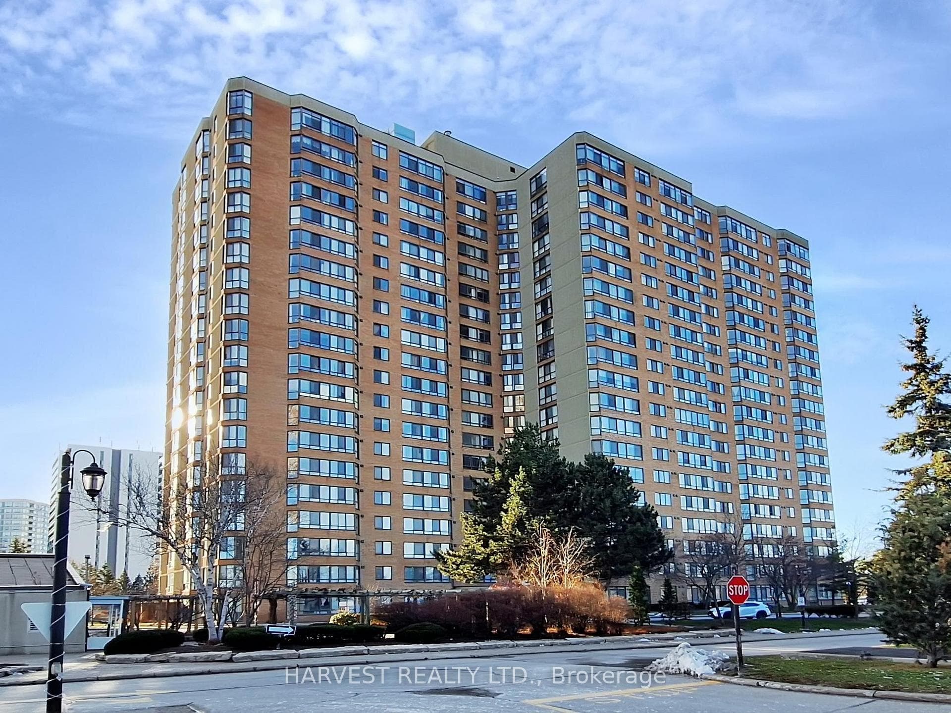 55 Bamburgh Circle Unit 901, Scarborough Village / Eglinton East, ON M1W 3V4 - Photo 1