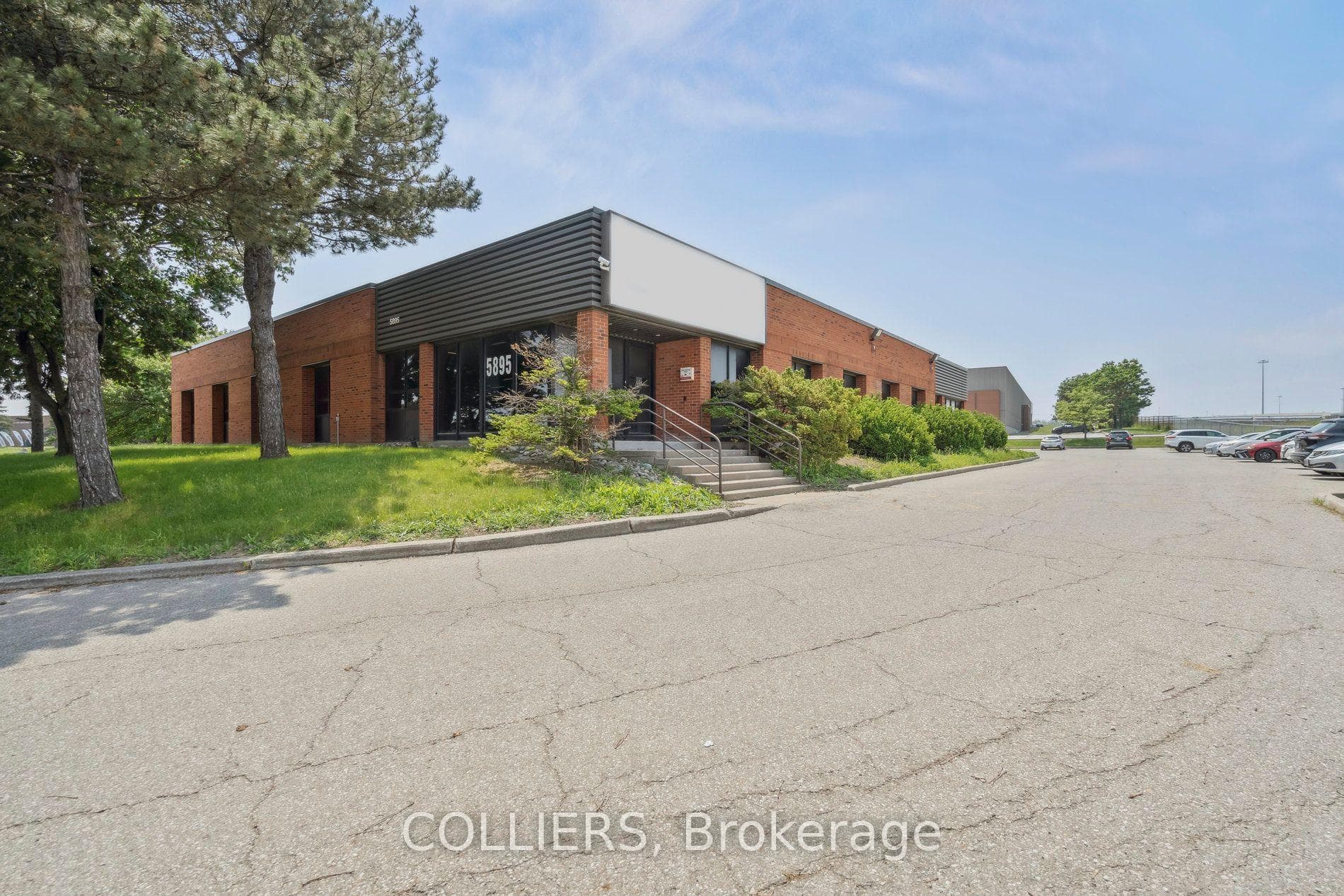 5895 Ambler Drive, Mississauga, ON L4W 5B7 - Photo 1