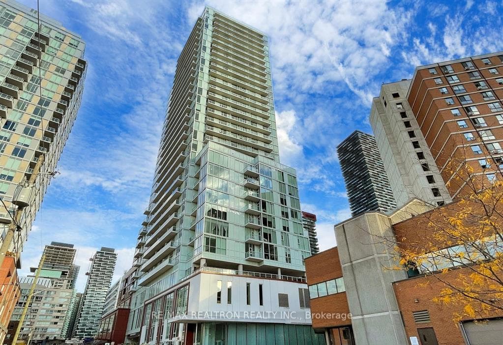 33 Helendale Avenue Unit 3103, Forest Hill / Deer Park, ON M4R 1C5 - Photo 1