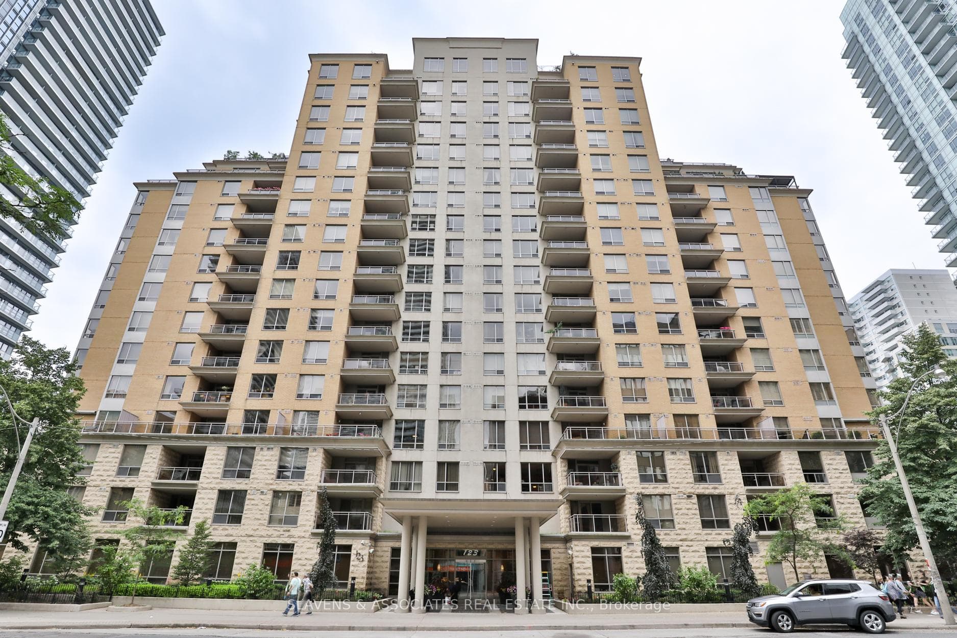 123 Eglinton Avenue Unit 1404, Toronto C10