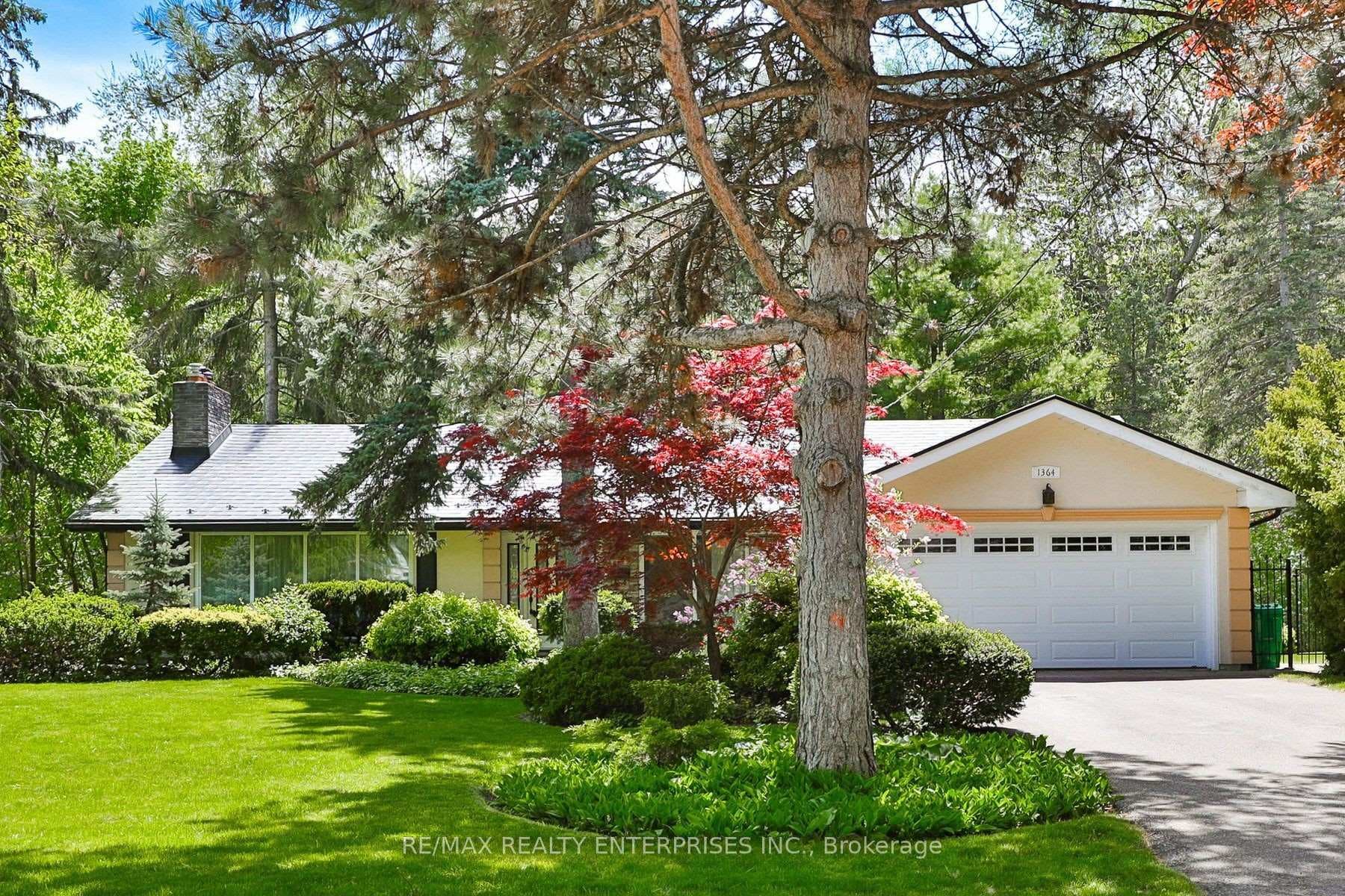 1364 Avonbridge Drive, Mississauga, ON L5G 3G5 - Photo 1