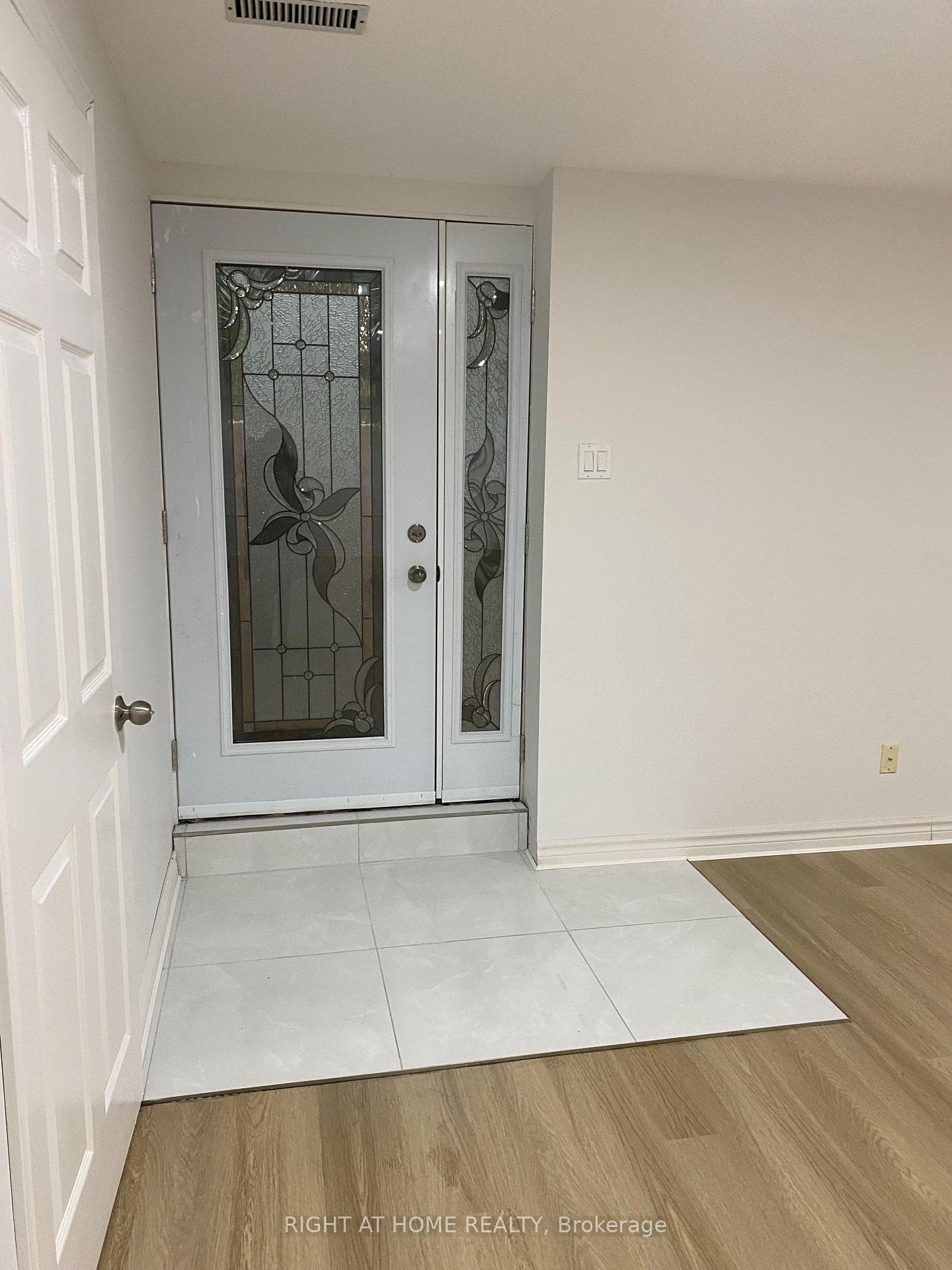 33 Country Heights Drive, Richmond Hill, ON L4E 3M8 - Photo 1