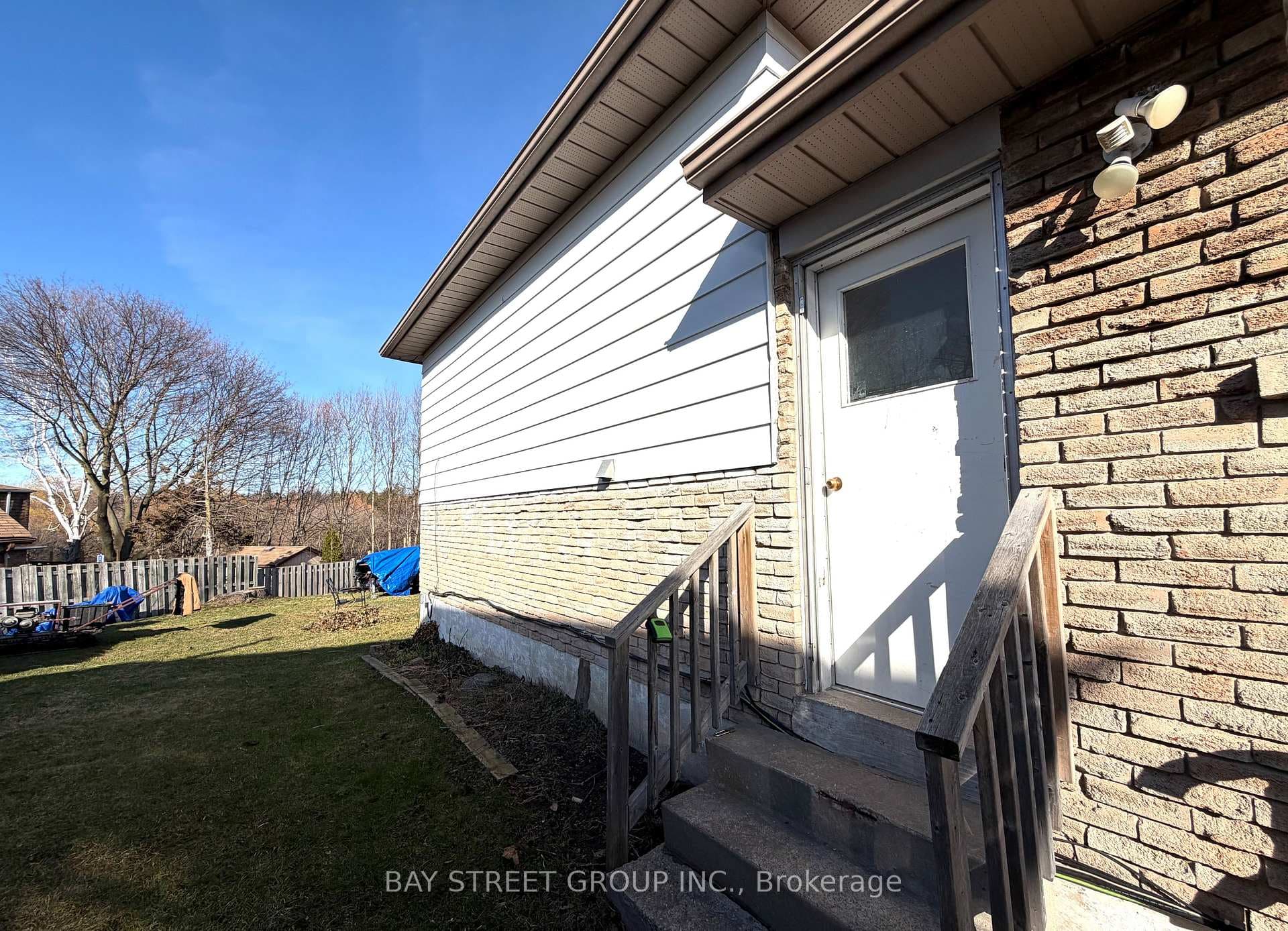 445 Harcourt Drive, Oshawa, ON L1H 6V8 - Photo 1