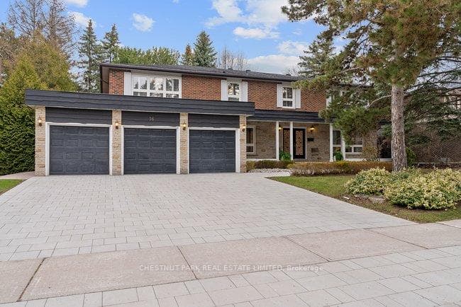 16 Sagewood Drive, Don Mills / Parkwoods / Victoria Village, ON M3B 3G5 - Photo 1