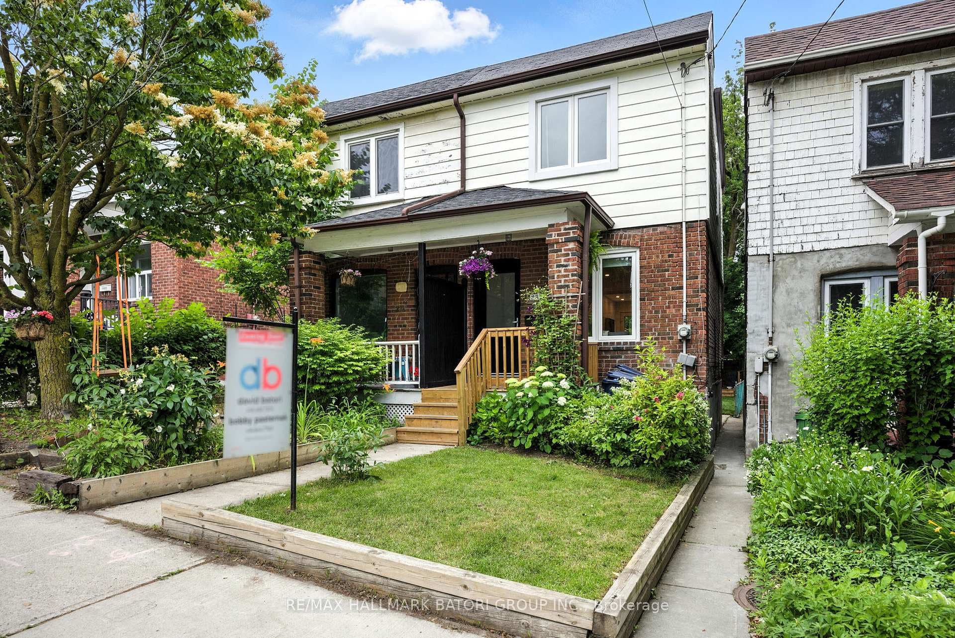 276 Roselawn Avenue, Toronto C03