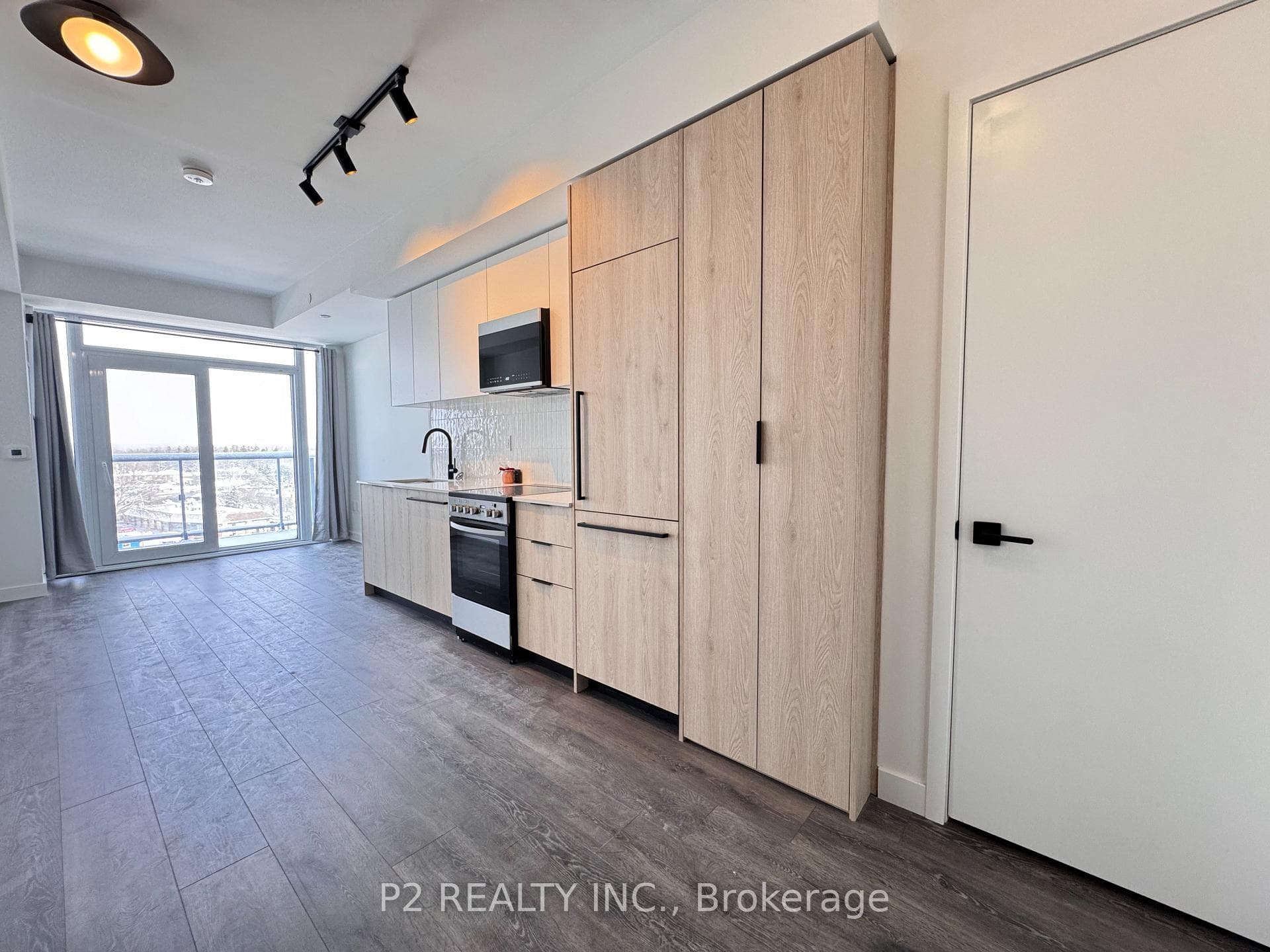 1635 MILITARY Trail Unit 812, Rouge / Port Union / Malvern, ON M1C 1B2 - Photo 1