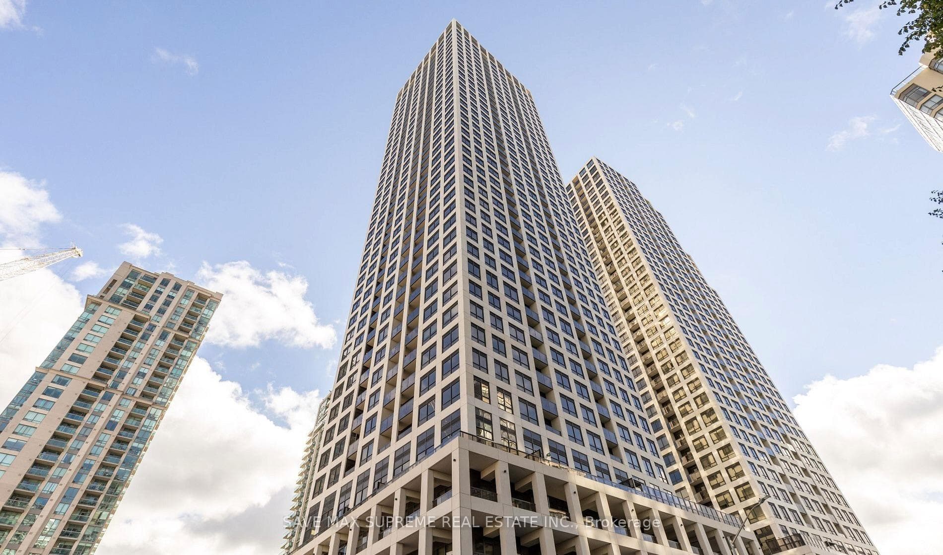 30 Elm Drive Unit #1909, Mississauga, ON L5B 0N6 - Photo 1