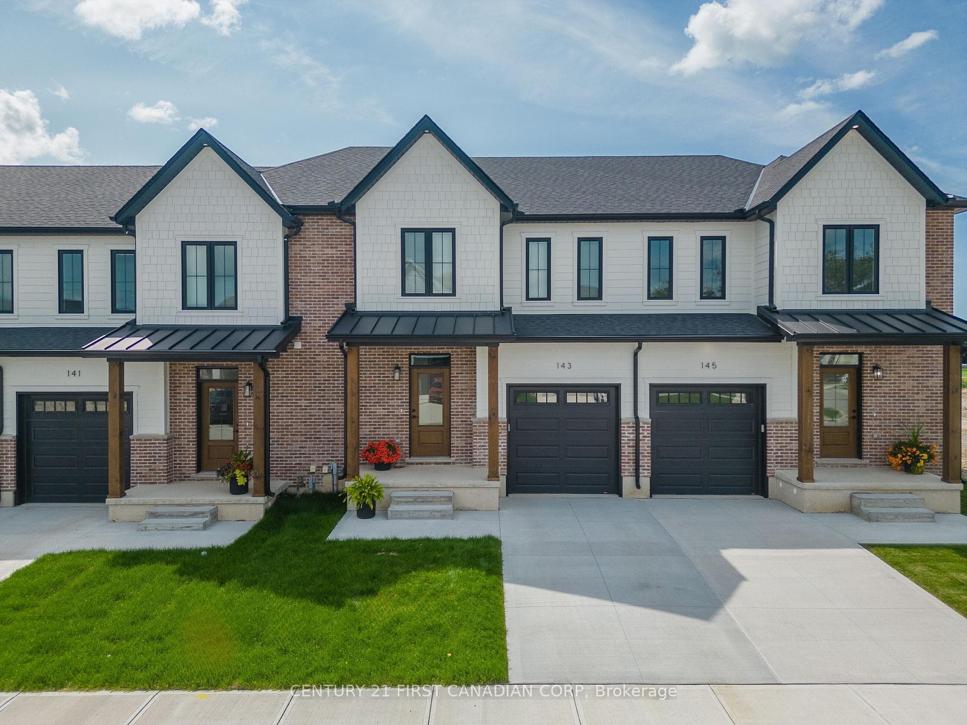 147-52 SCOTTS Drive, Lucan Biddulph