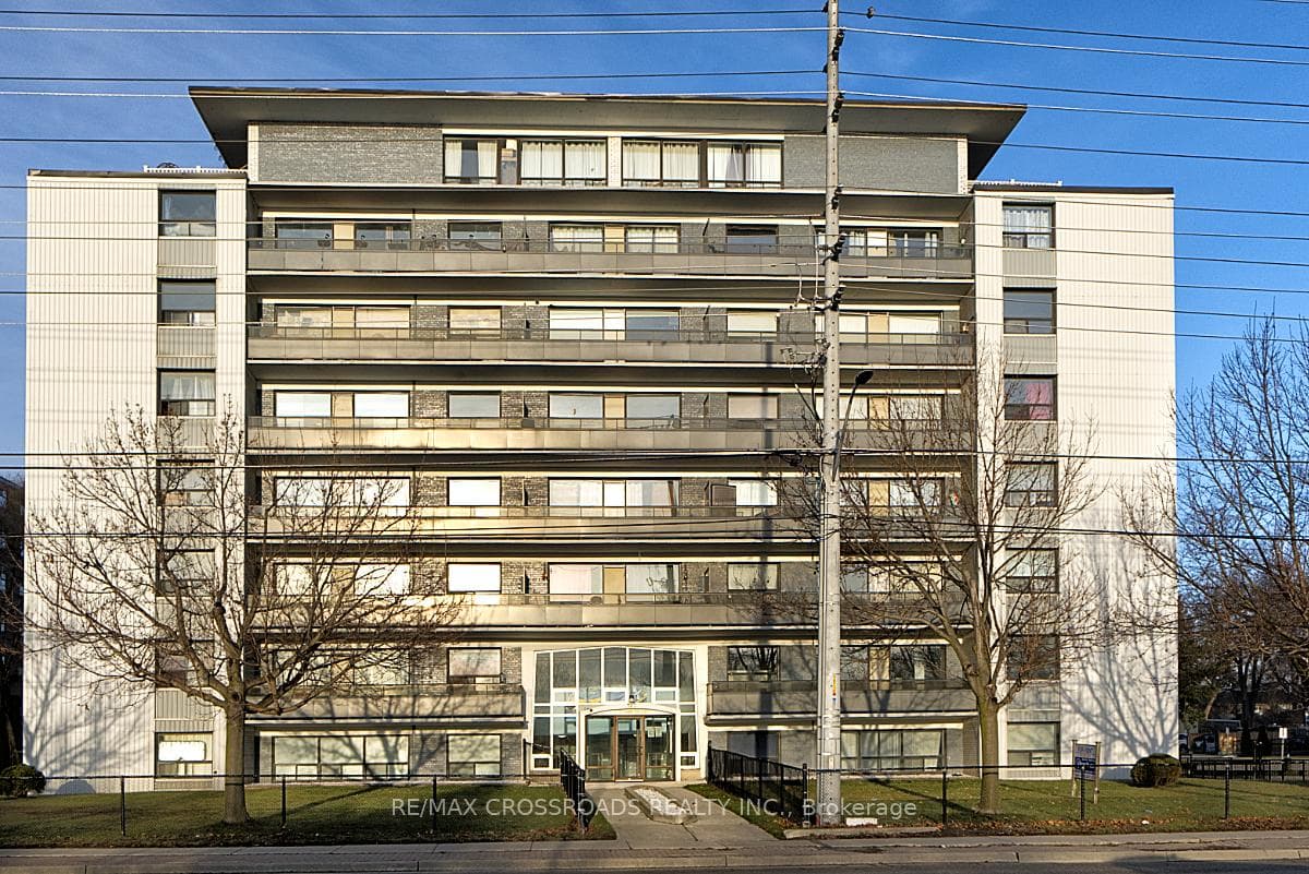 363 Lakeshore Road Unit 504, Mississauga, ON L5G 1H7 - Photo 1