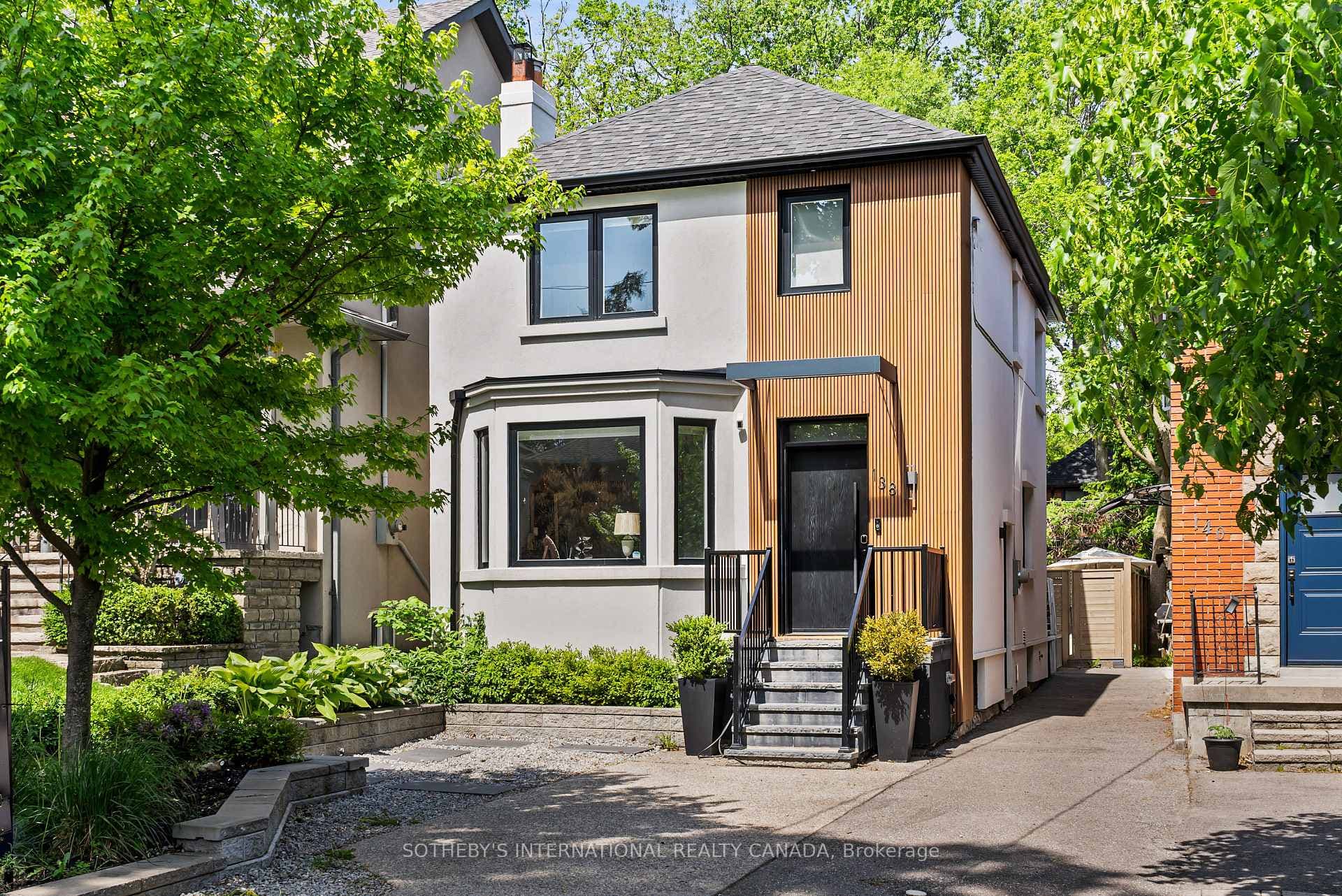 138 Airdrie Road, Flemingdon Park / Don Mills, ON M4G 1M5 - Photo 1