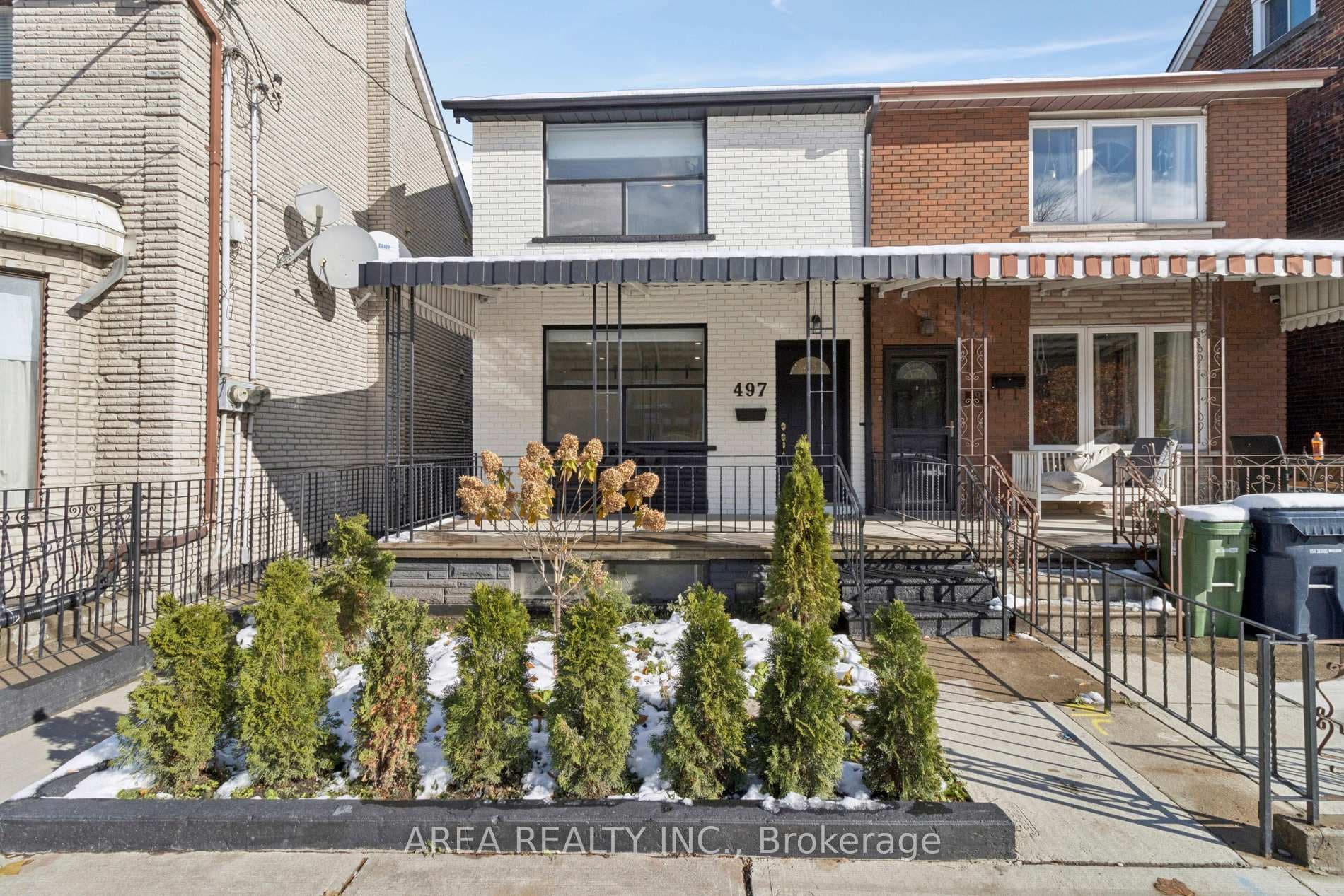497 Ossington Avenue, Downtown Toronto / Waterfront, ON M6G 3T3 - Photo 1