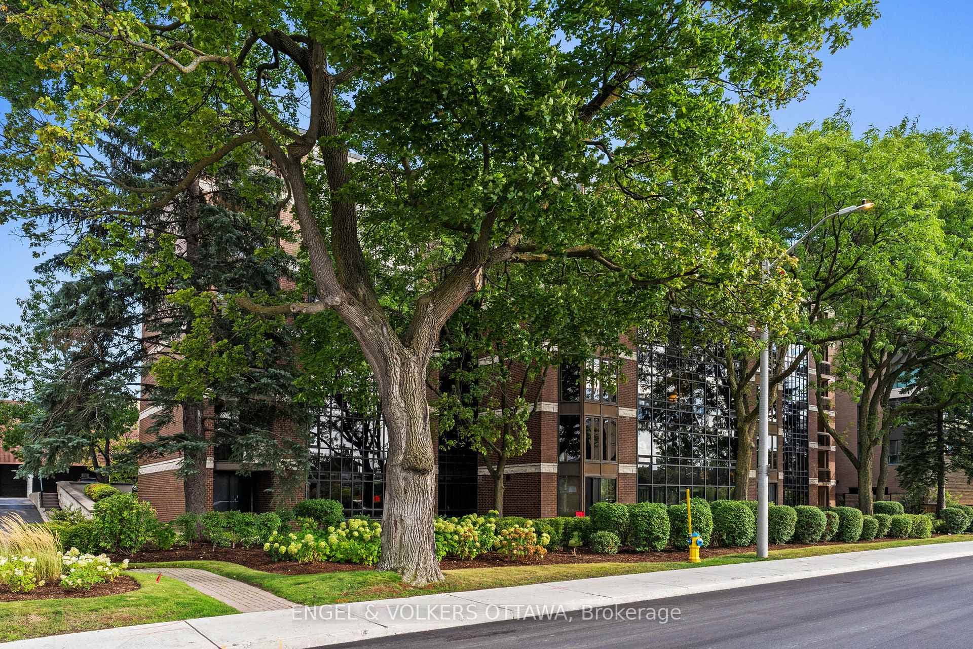 111 Echo Drive Unit 406, Glebe - Ottawa East and Area, ON K1S 5K8 - Photo 1