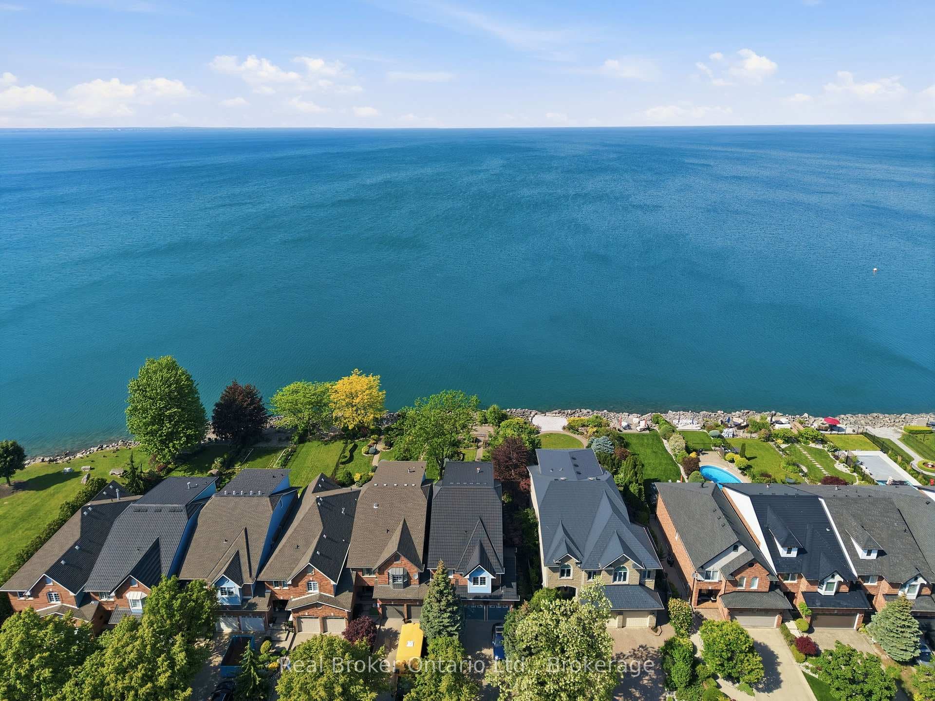23 Edgewater Drive, Hamilton, ON L8E 4Z2 - Photo 1